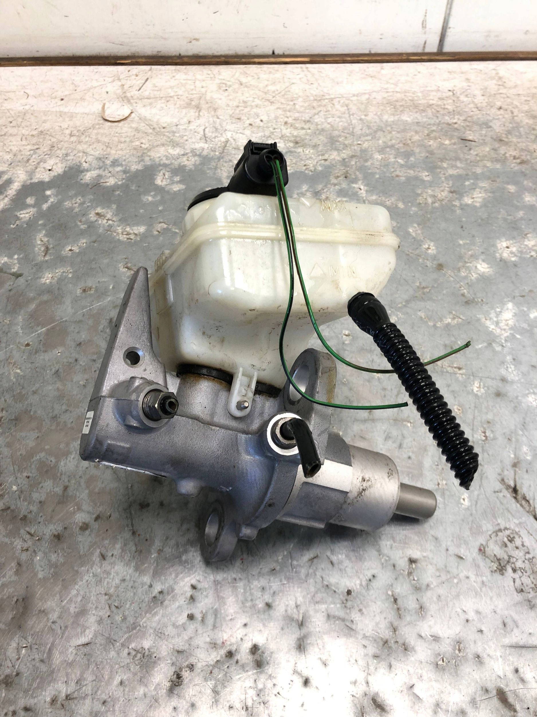 Servofreno serbatoio AUDI A4 B8 A5 8K0611301A