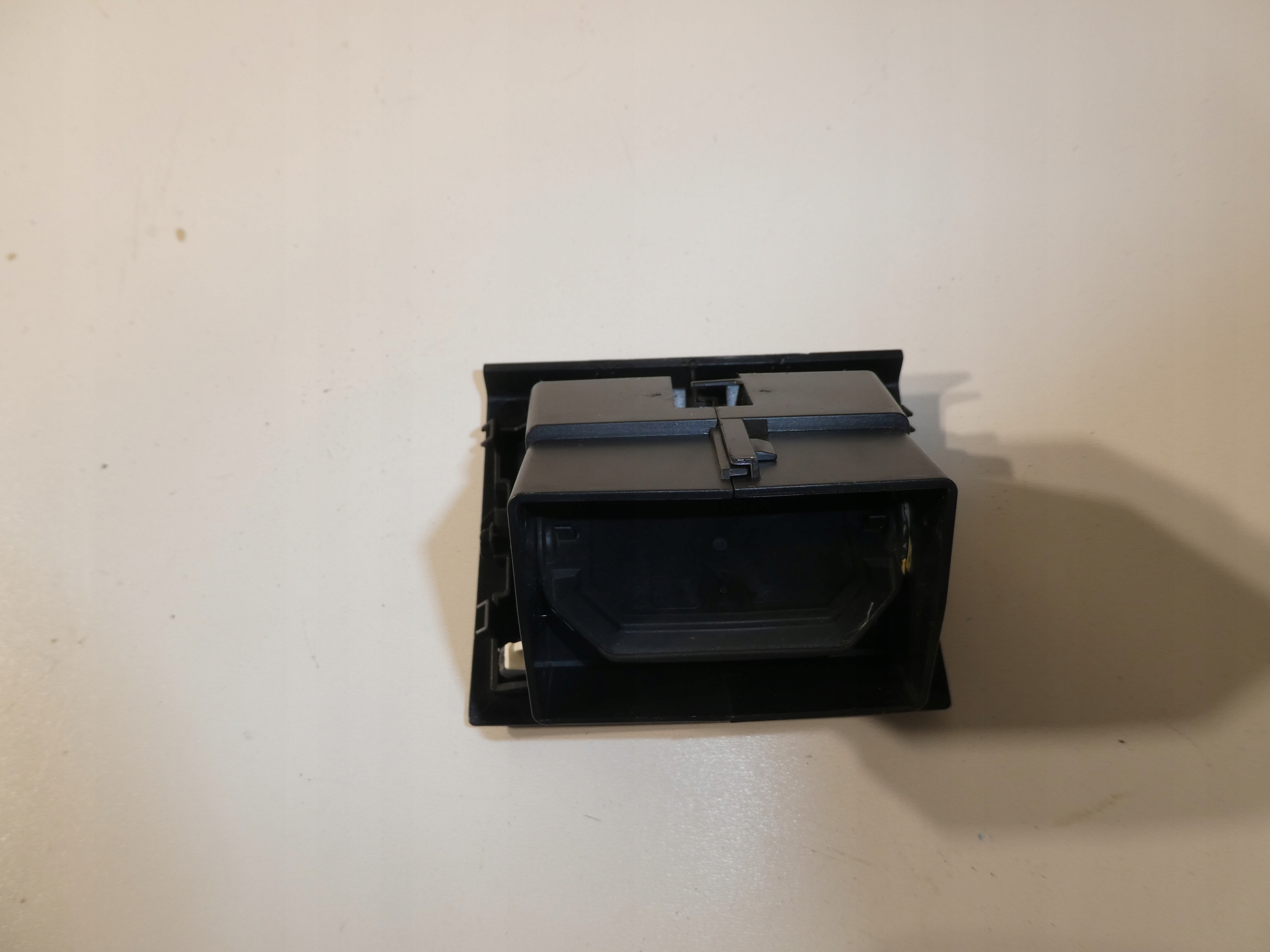 grid air conditioning devices rear part SKODA YETI 1Z0819203