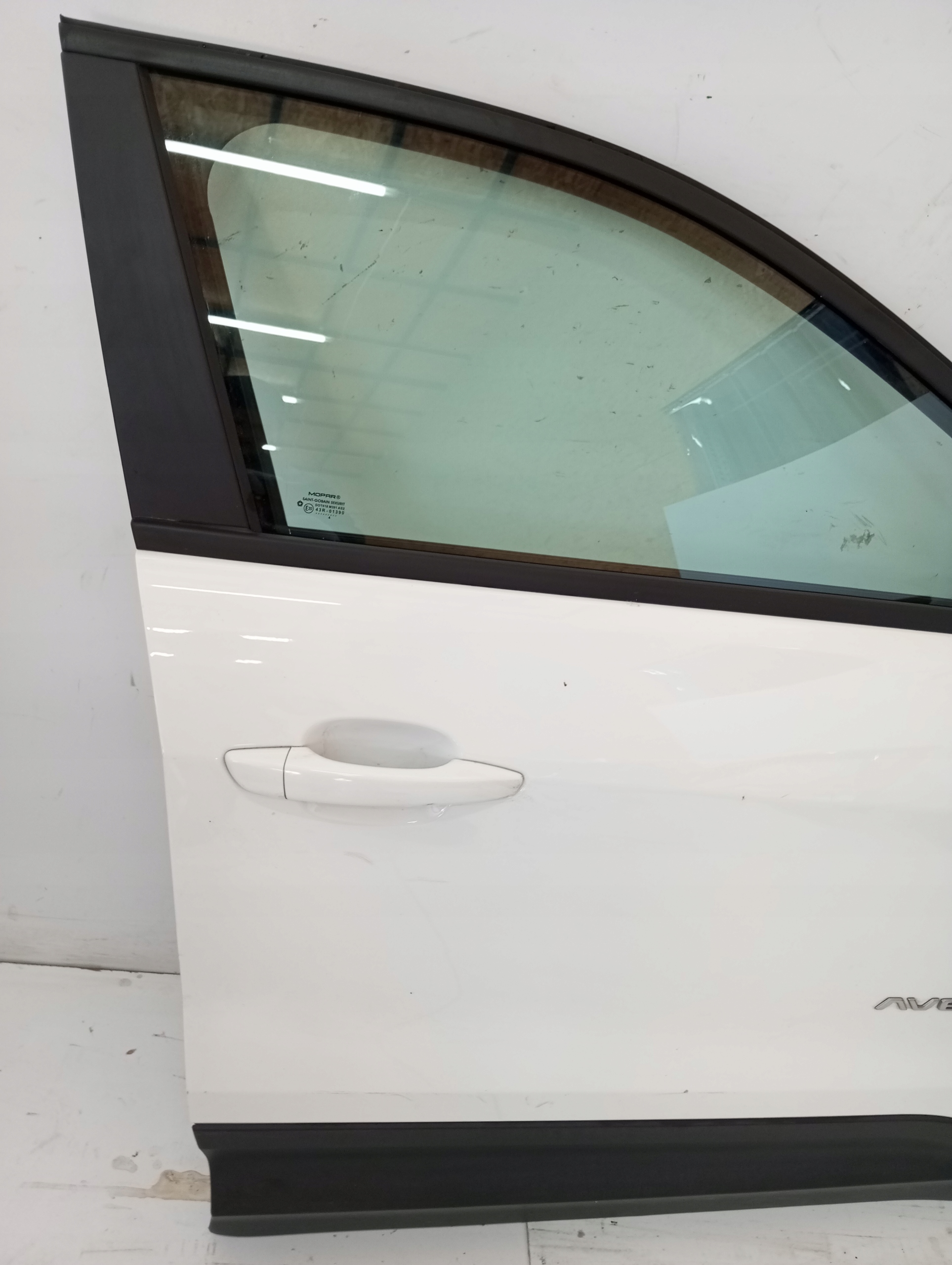 door right front JEEP AVENGER 24R