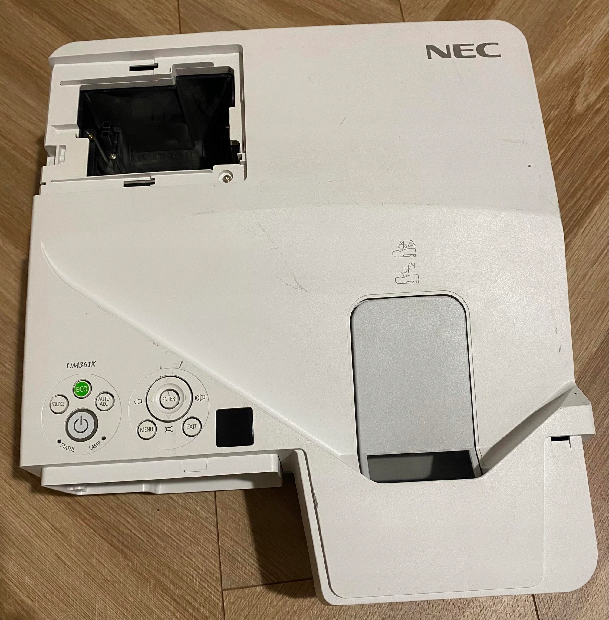 PROJEKTOR RZUTNIK NEC UM361X HDMI KINO DOMOWE EAN (GTIN) 5028695611078