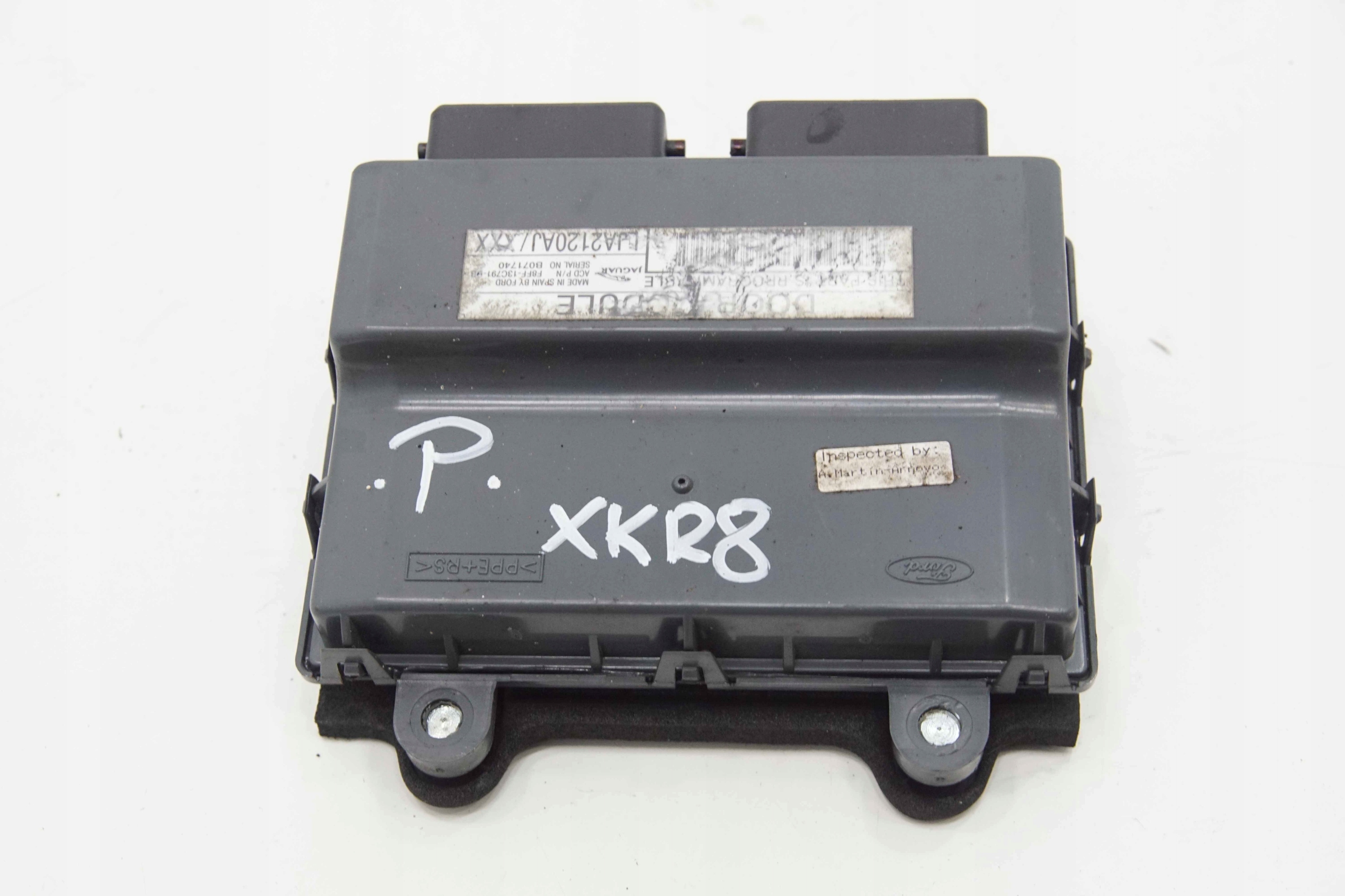 МОДУЛЬ УПРАВЛІННЯ ДВЕРІ JAGUAR XKR Xk8 Lja2120aj