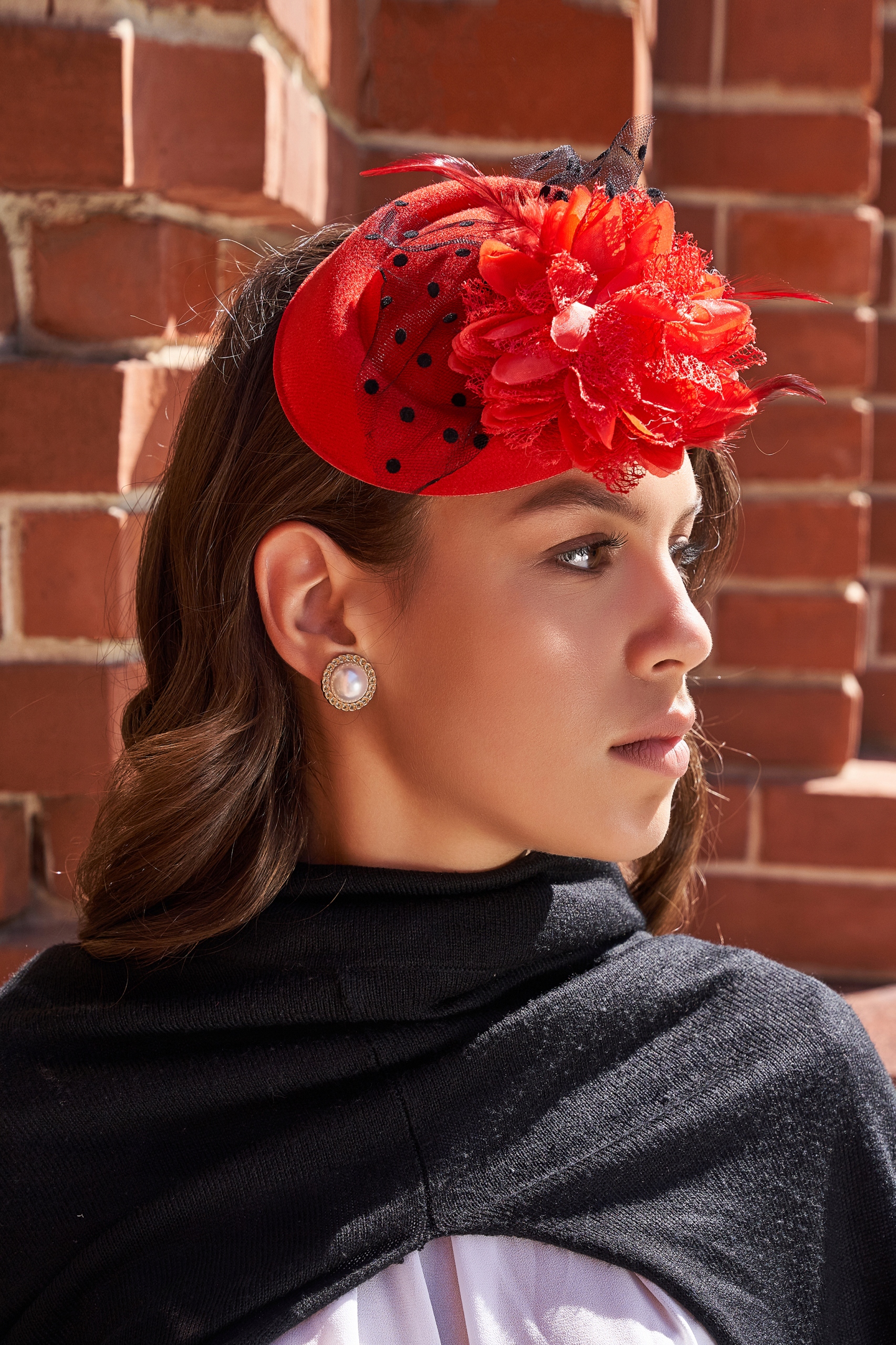 Damski filcowy kapelusz toczek fascynator retro Marka inna
