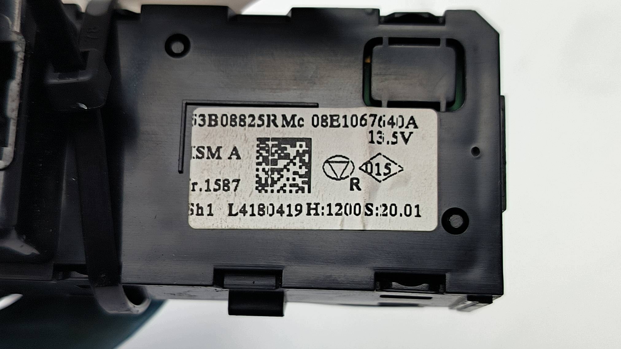 button 08E1067640A OPEL VIVARO B