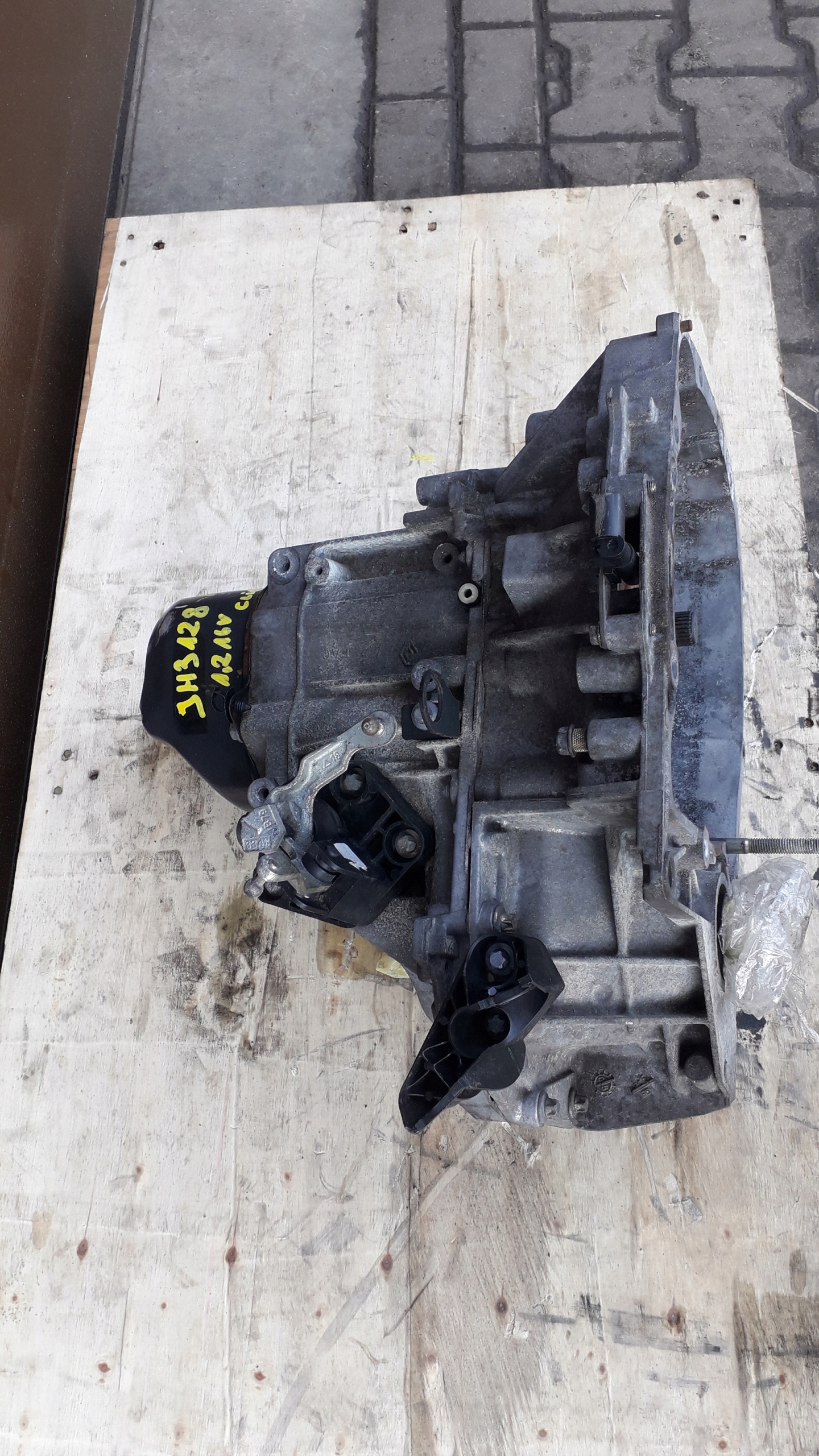 Getriebe JH3128 RENAULT CLIO III 1.2B