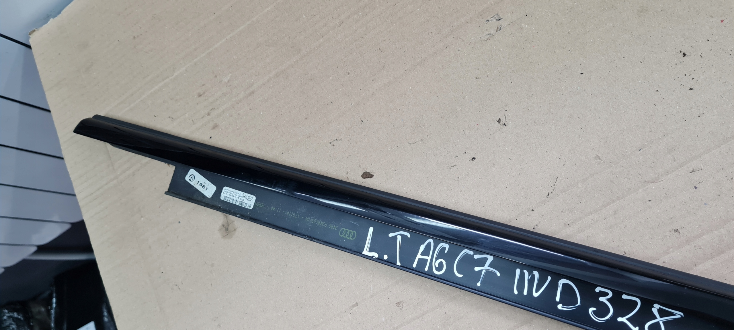 A6 C7 4G moulding dust left rear part SLINE black BLACK 4G0853763A