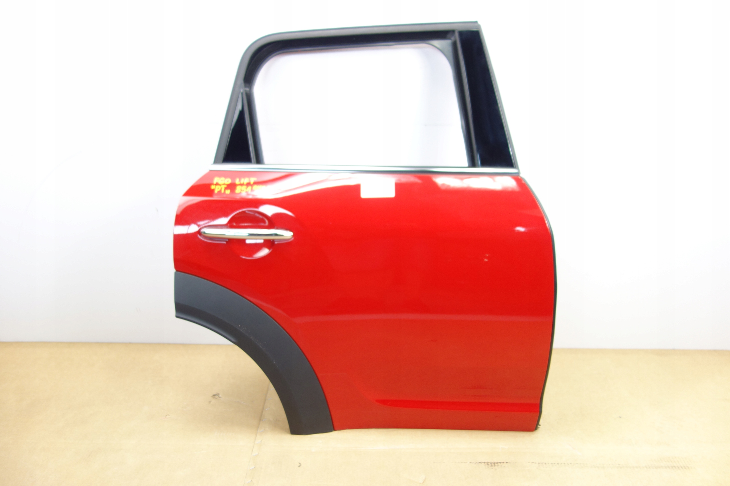 DRZWI PRAWE TYLNE MINI F60 LIFT 851 CHILI RED