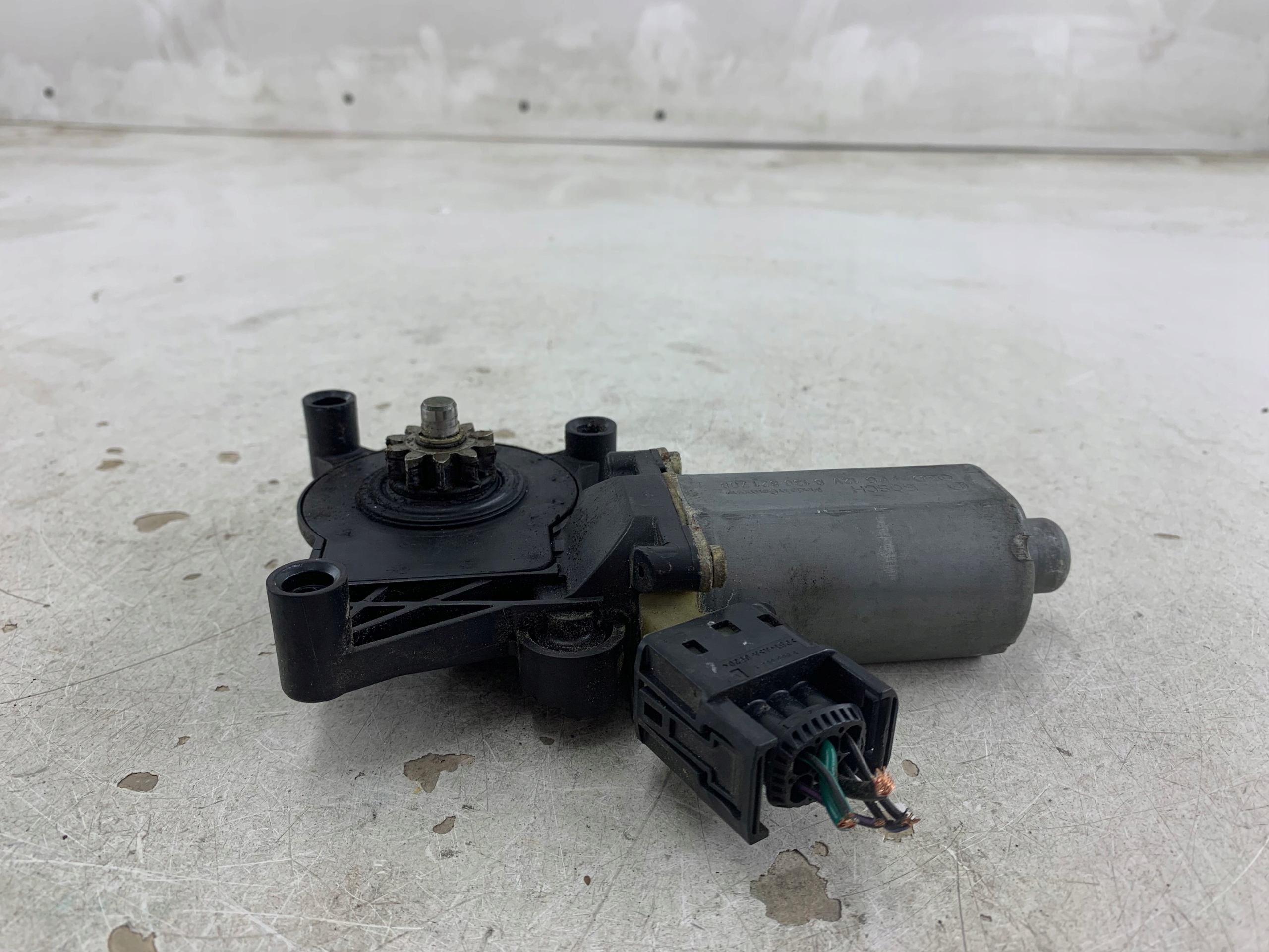 MERCEDES W210 mini motor windows left front 0130821708
