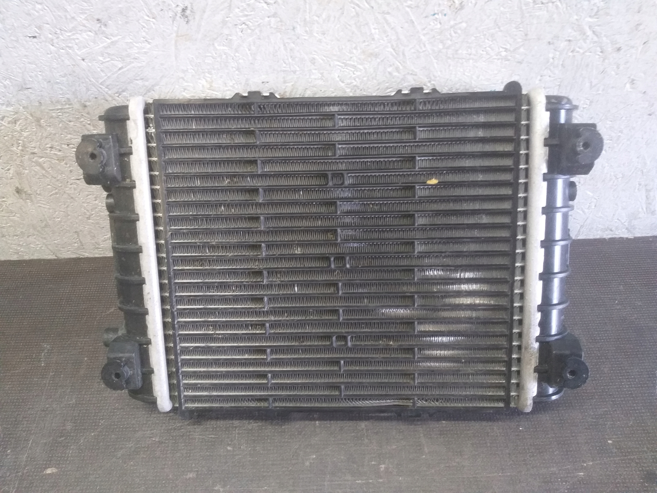 RADIATORE / RAFFREDDATORE VW 5Q0121251HA