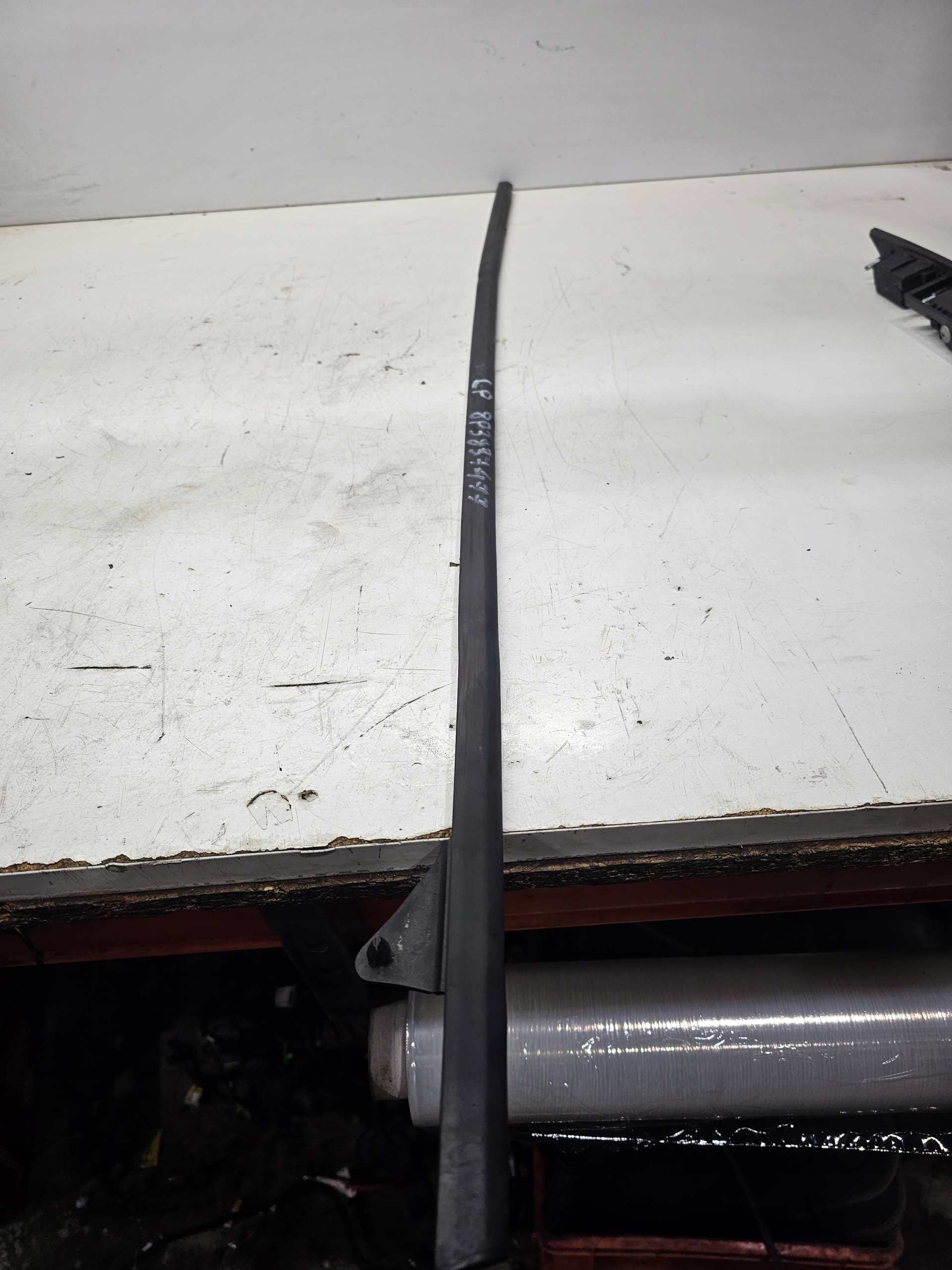 moulding door left front upper MAT AUDI A3 8P LIFT 8P3837477