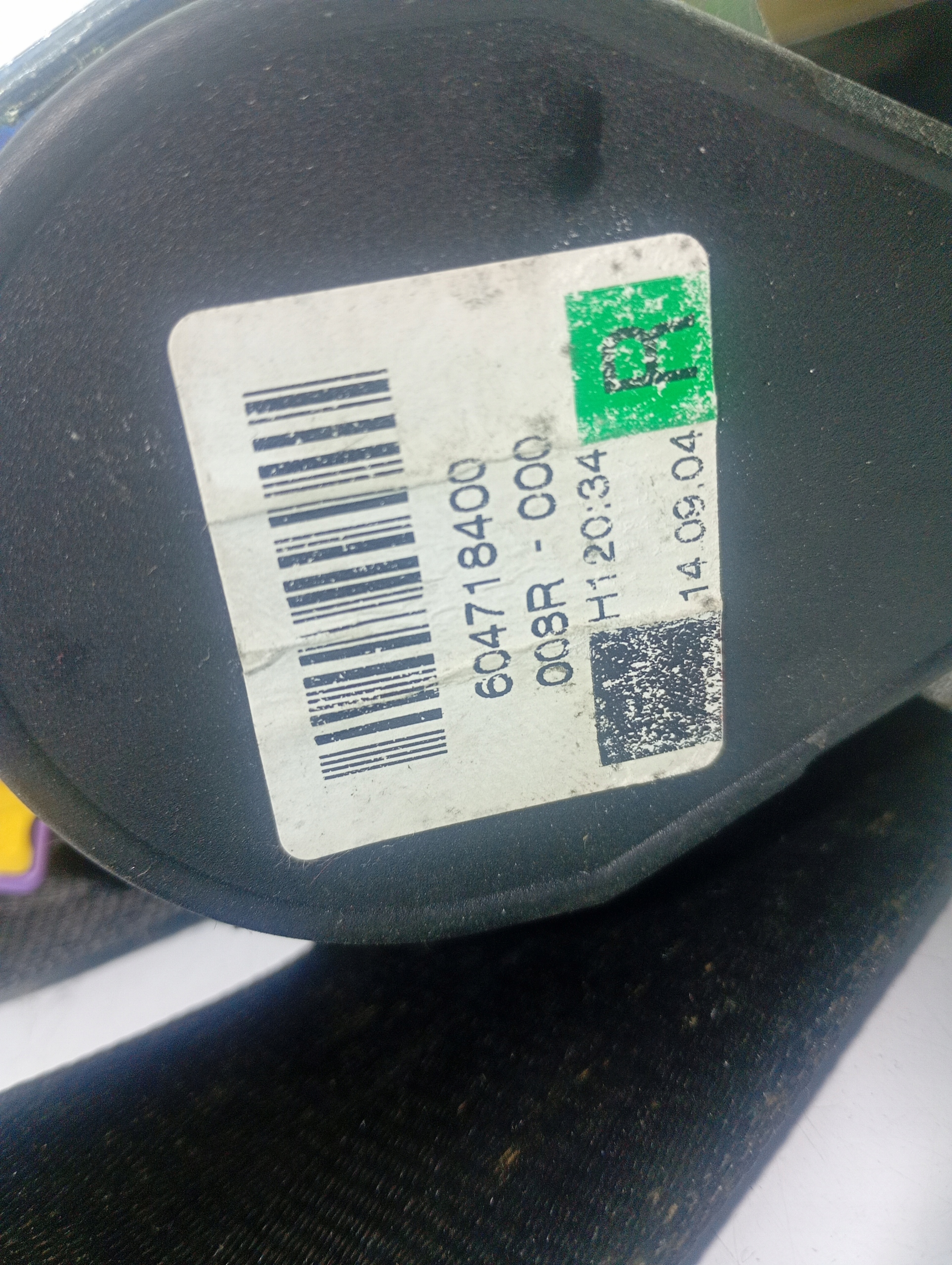 Audi A4 B7 04-08 tension belt safety right front OE 604718400