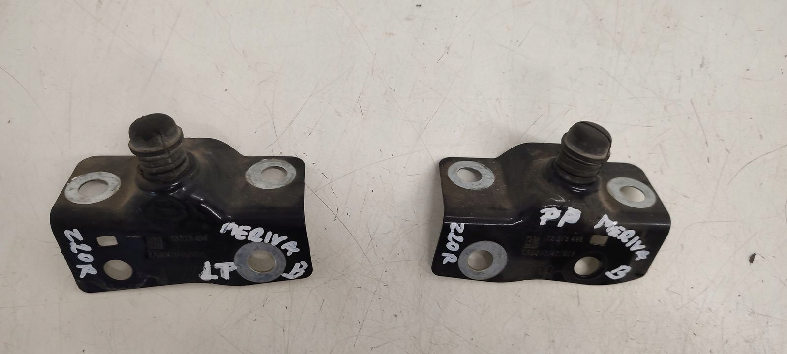 console bonnets left right Opel Meriva B