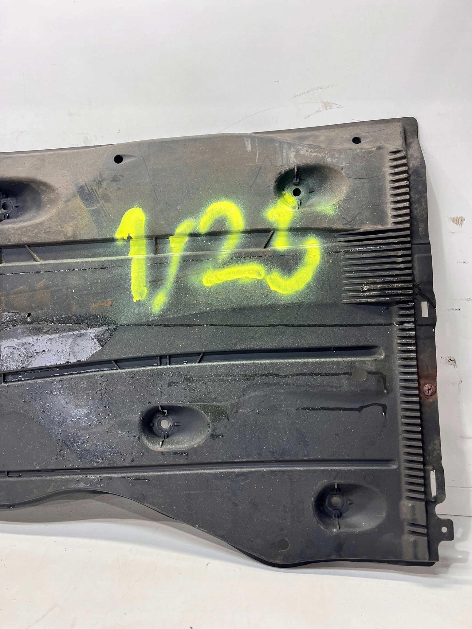 Blende Abdeckung abdeckung Unterfahrschutz links AUDI A3 8V 5Q0825201 1/25