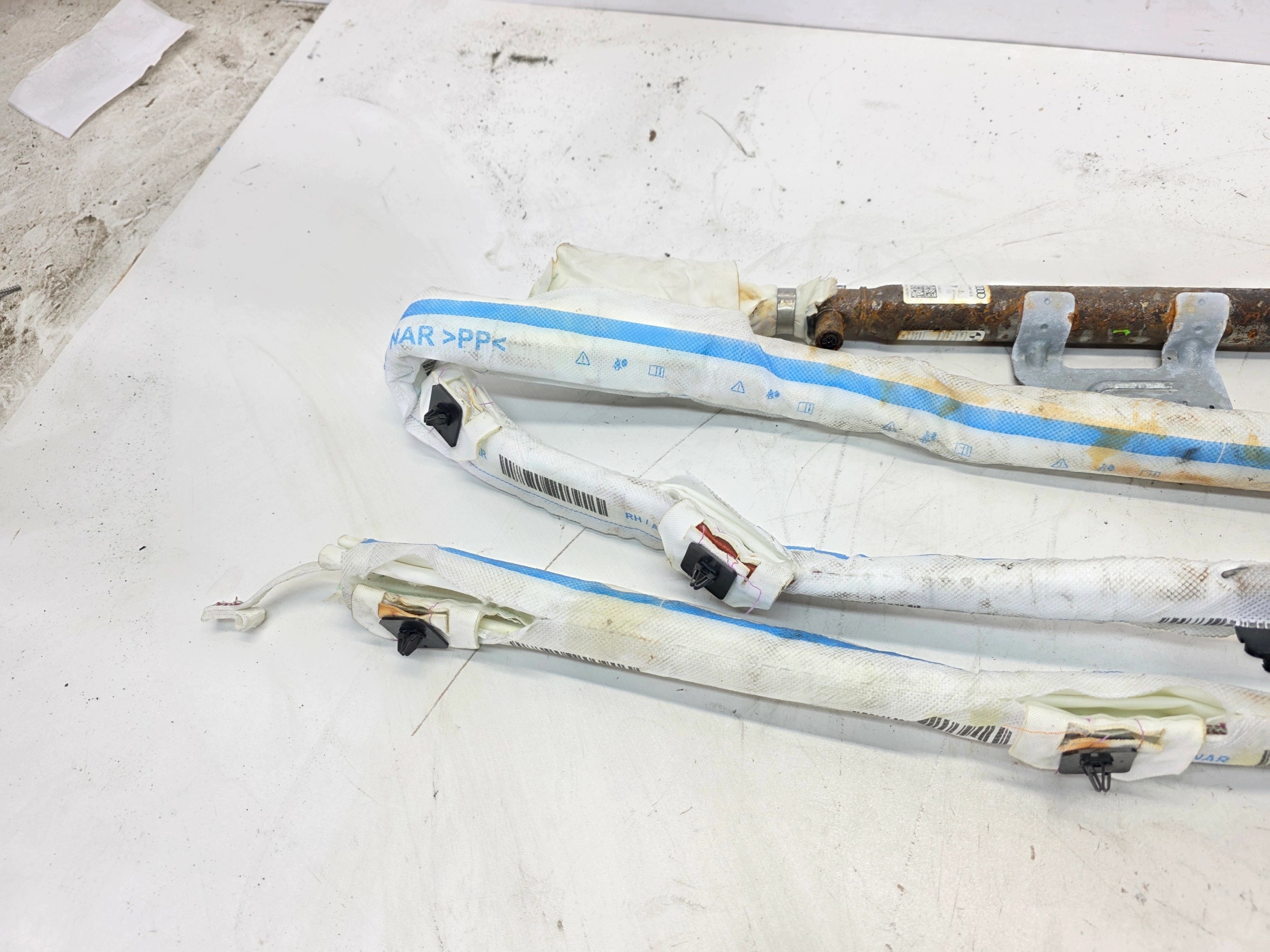 Dachvorhang Airbag rechts AUDI A6 C7 Sedan 4G5880742E Original