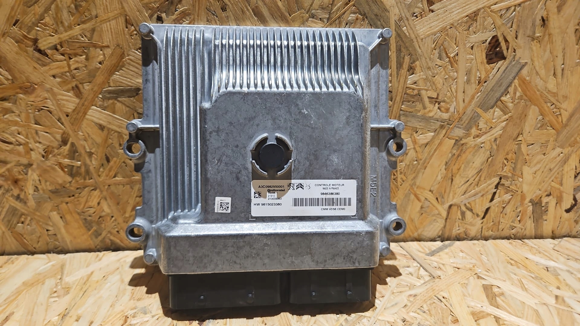 Komputer sterownik ECU Citroen Peugeot OE 9815023380