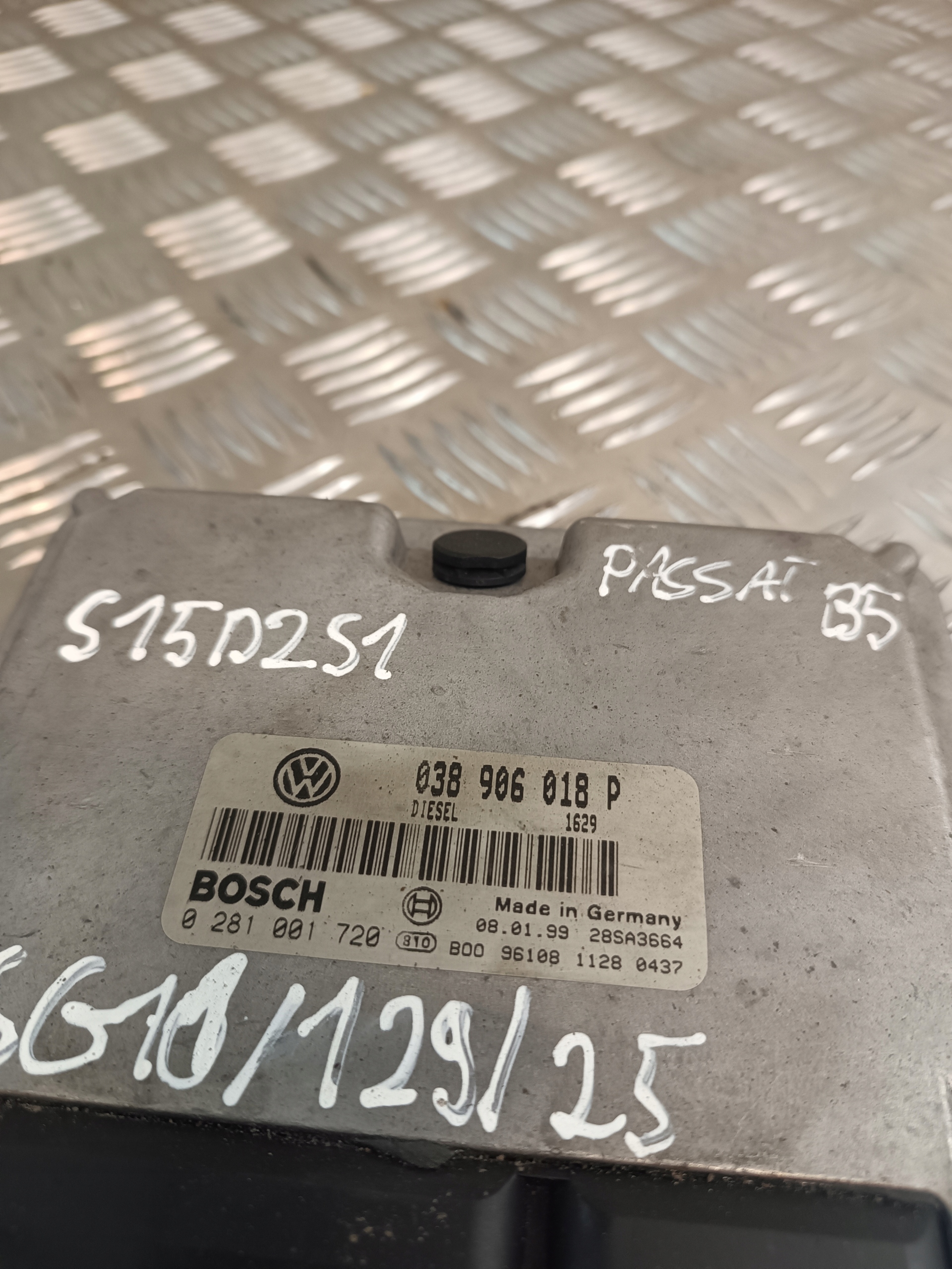 control unit of the engine VOLKSWAGEN VW PASSAT B5 1.9TDI 1999r