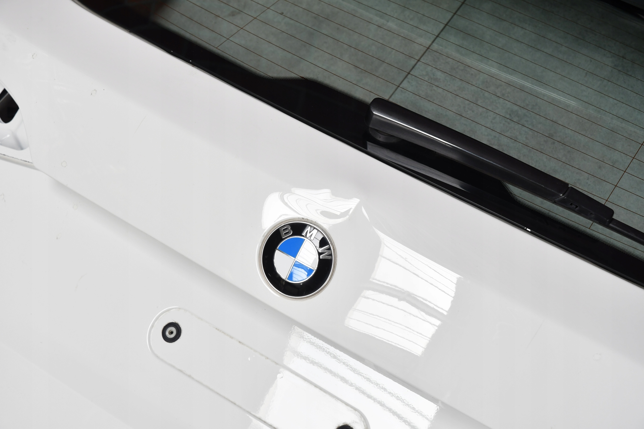 boot door rear BMW 2 U06 A300