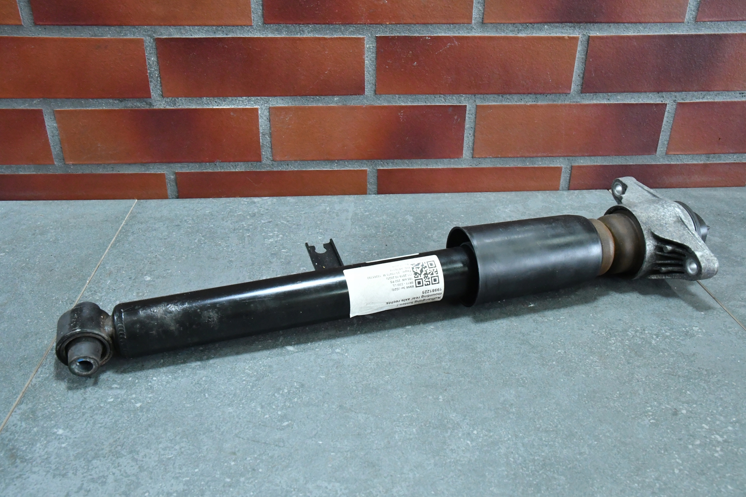 shock absorber right left rear part rear BMW 3 G20 51624km 6879302 m-packet