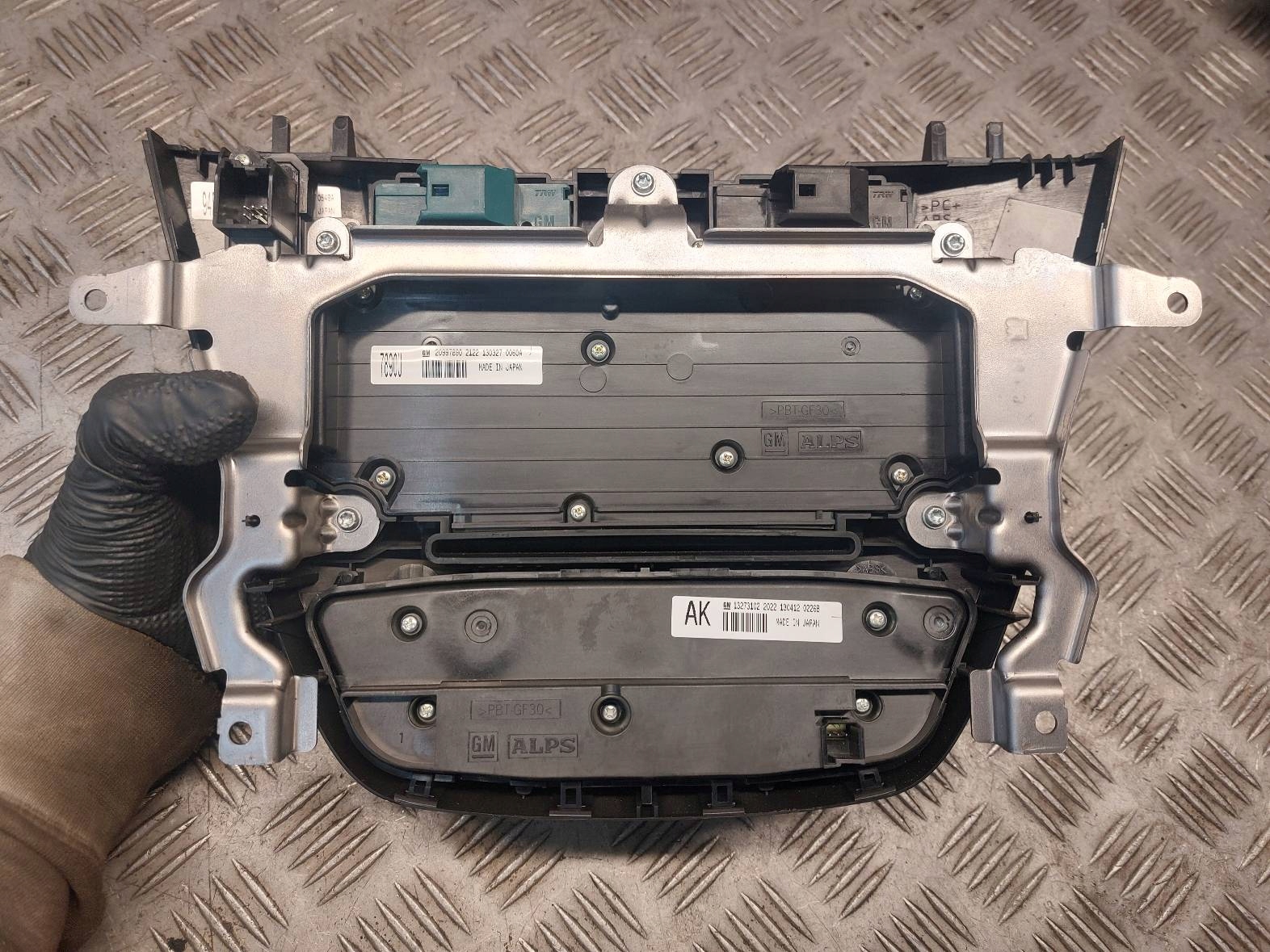 PANEL BOCCHETTE + PANEL RADIA OPEL INSIGNIA A LIFT 20997890 13273102