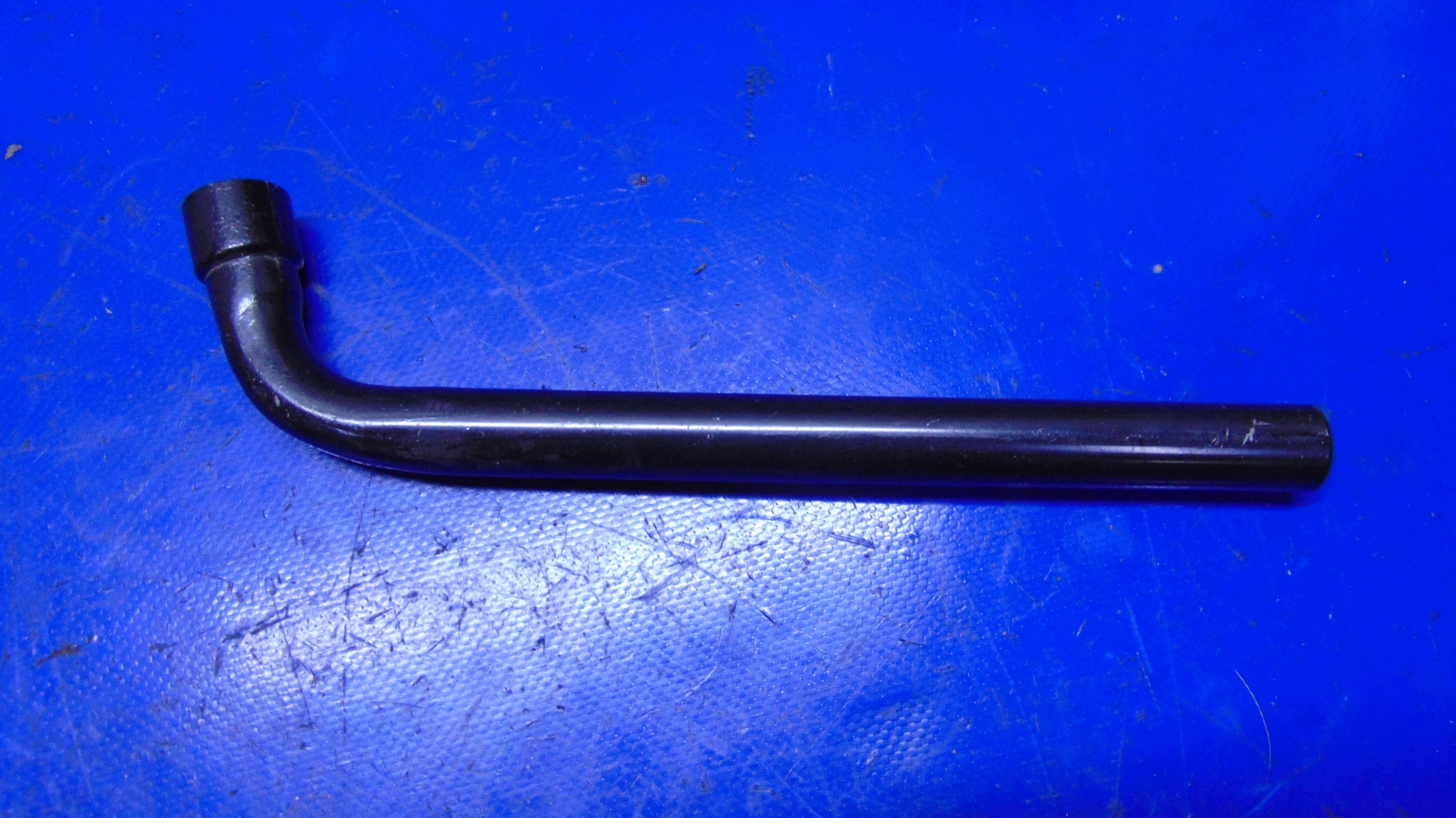 lock with key DO der räder OPEL ZAFIRA B 05-14 jahr