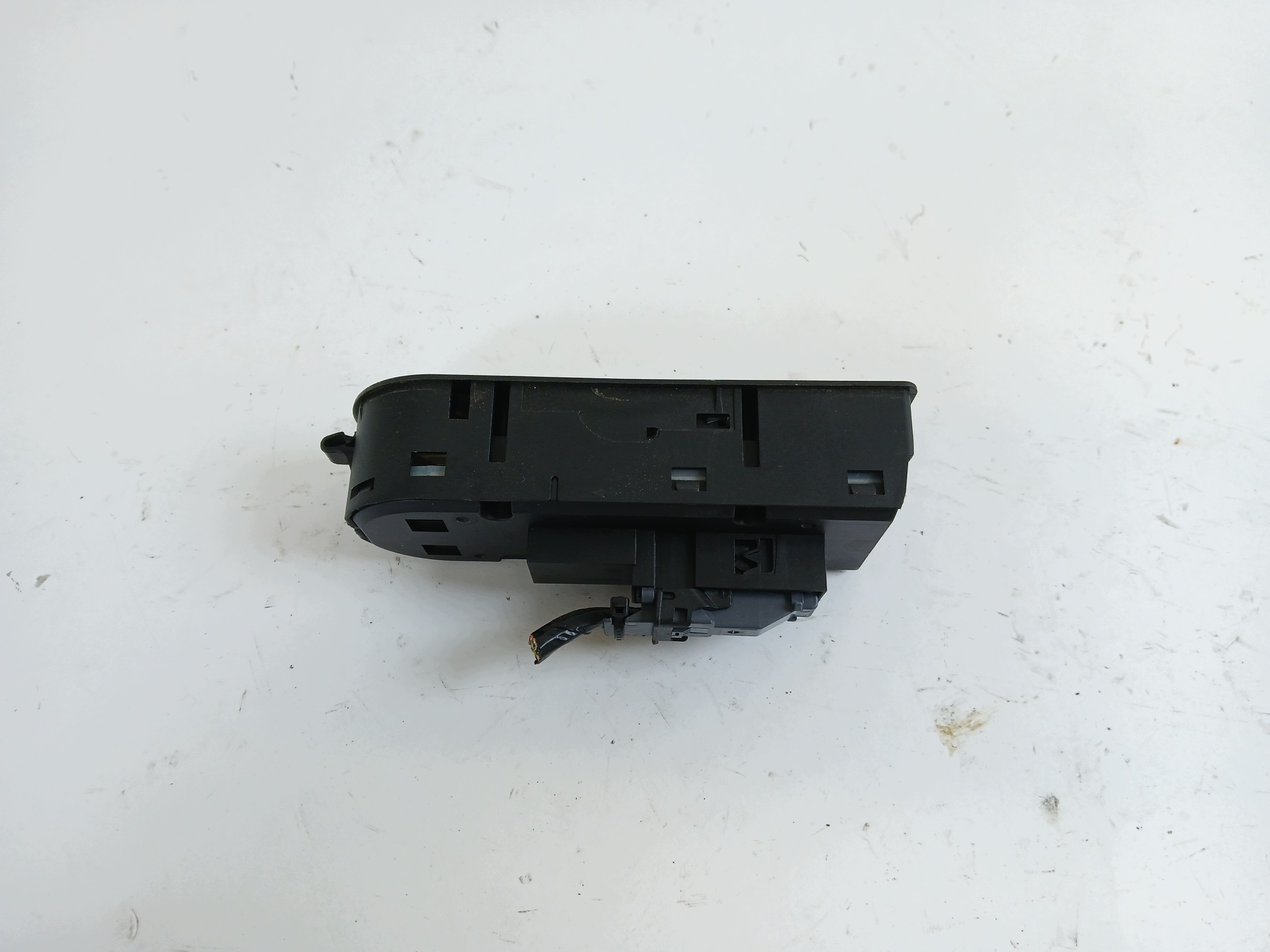 OPEL ASTRA H ZAFIRA B PANEL okna levý předek