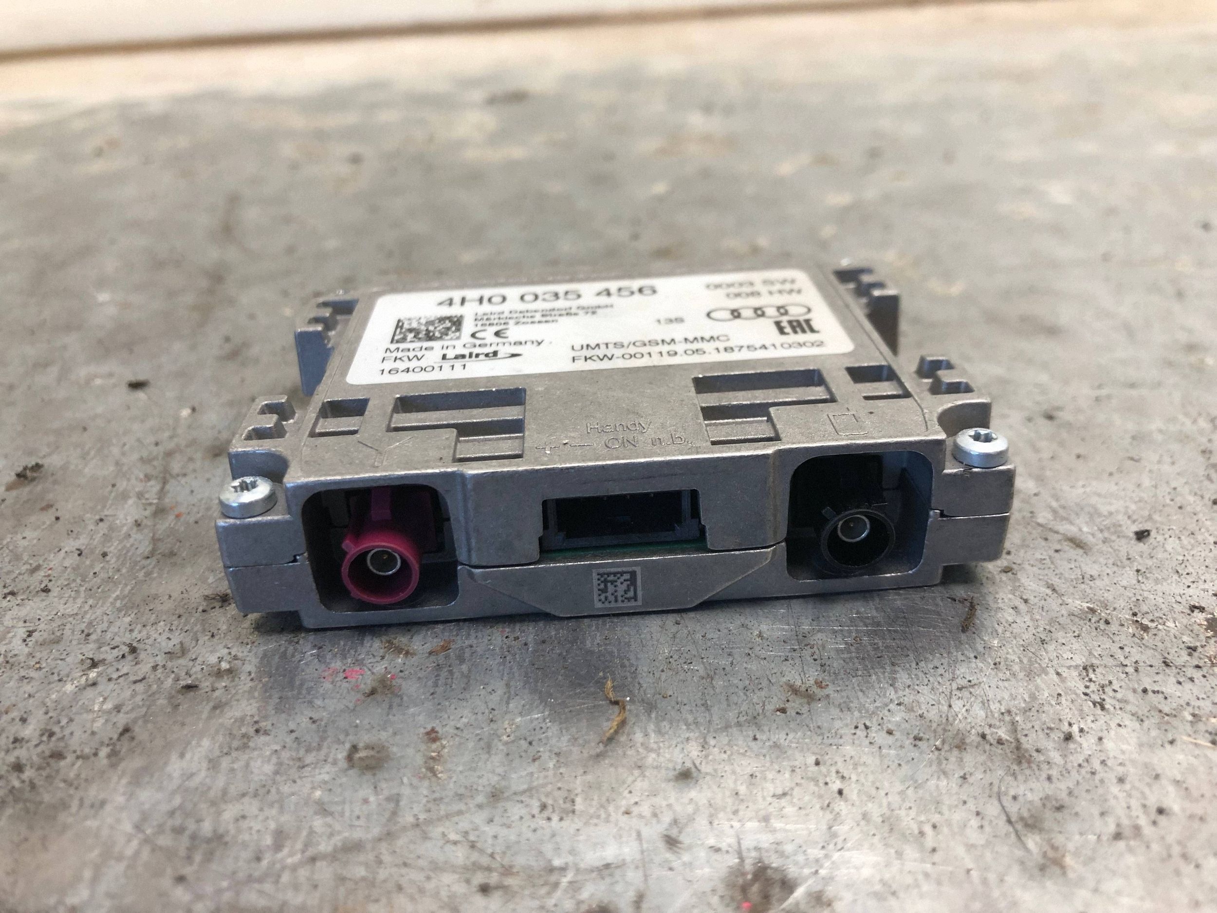 amplifier ANTENY VW PASSAT B8 4H0035456