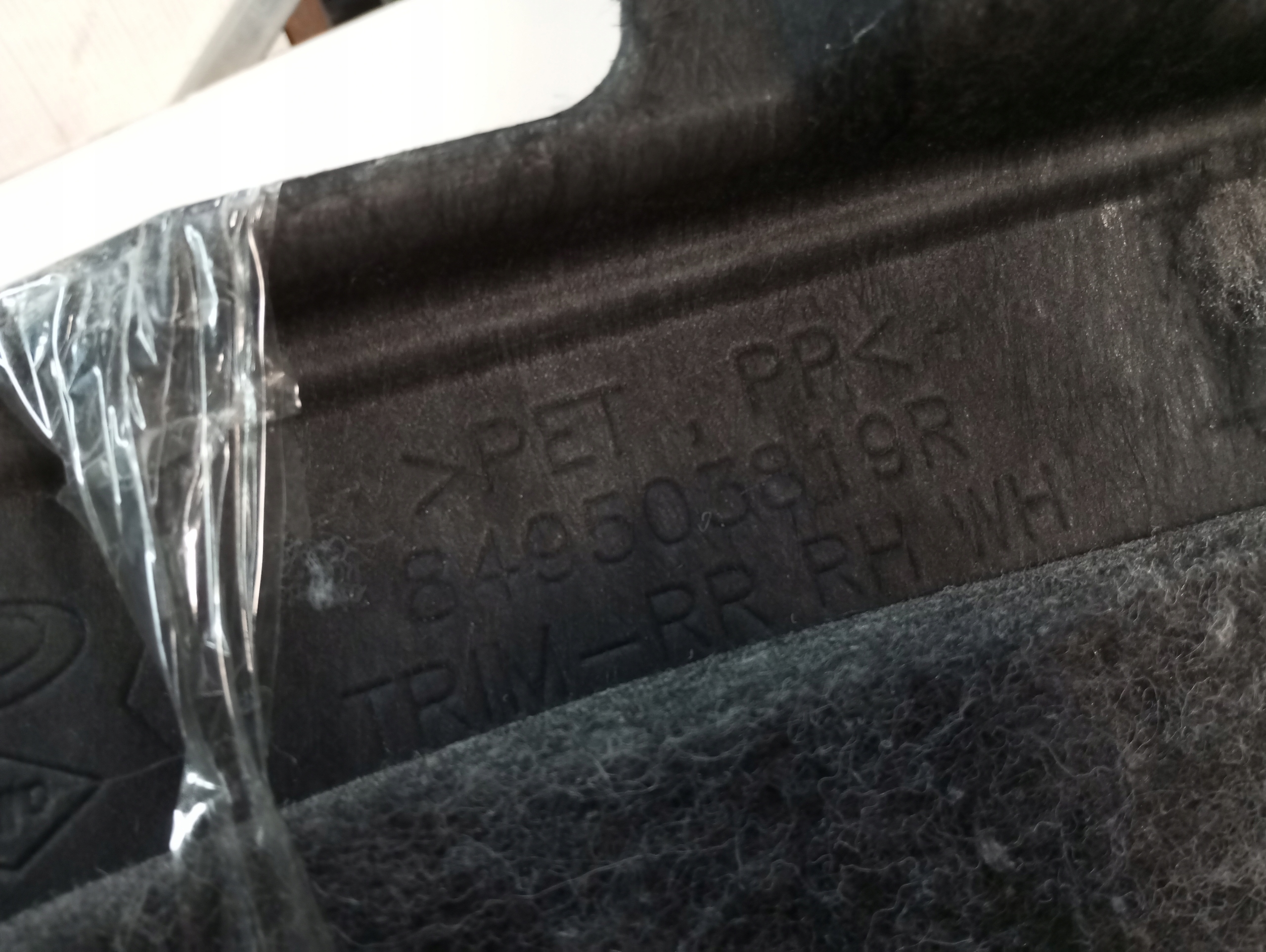 boot upholstery RENAULT KOLEOS II 849503819R