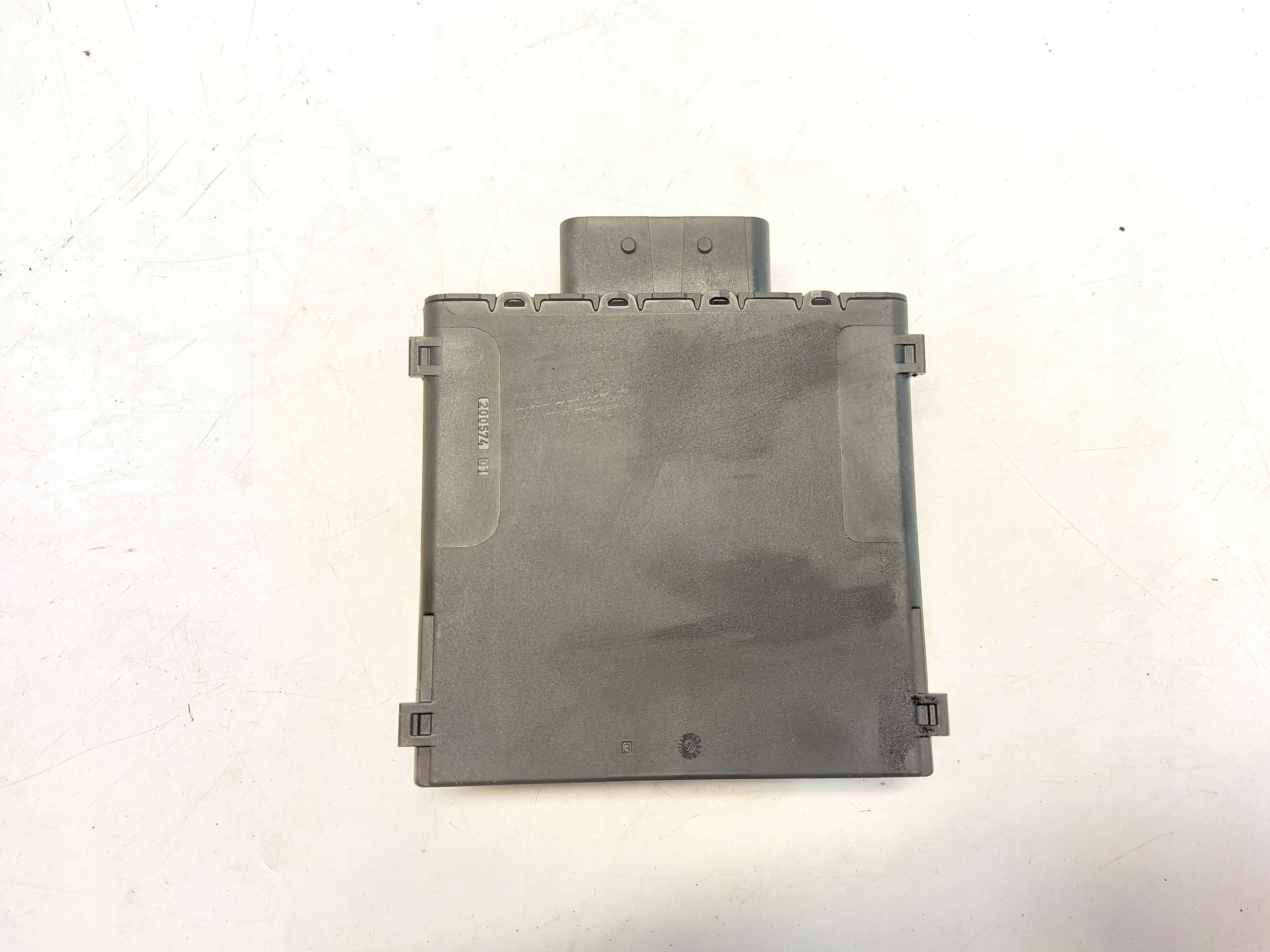 Porsche Macan Turbo II LIFT module control unit of tension control