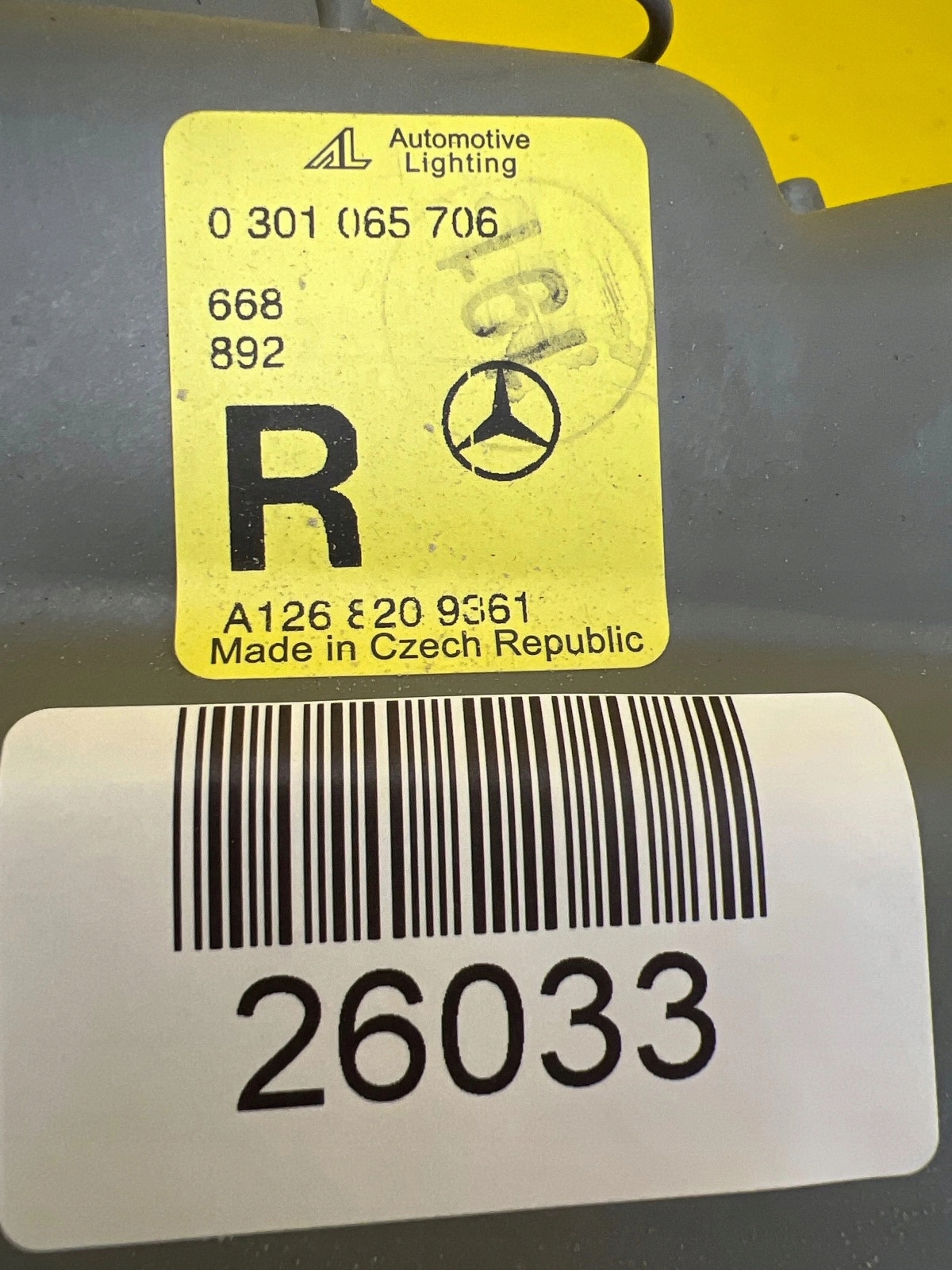 light right Mercedes W126 79-91 A1268209361
