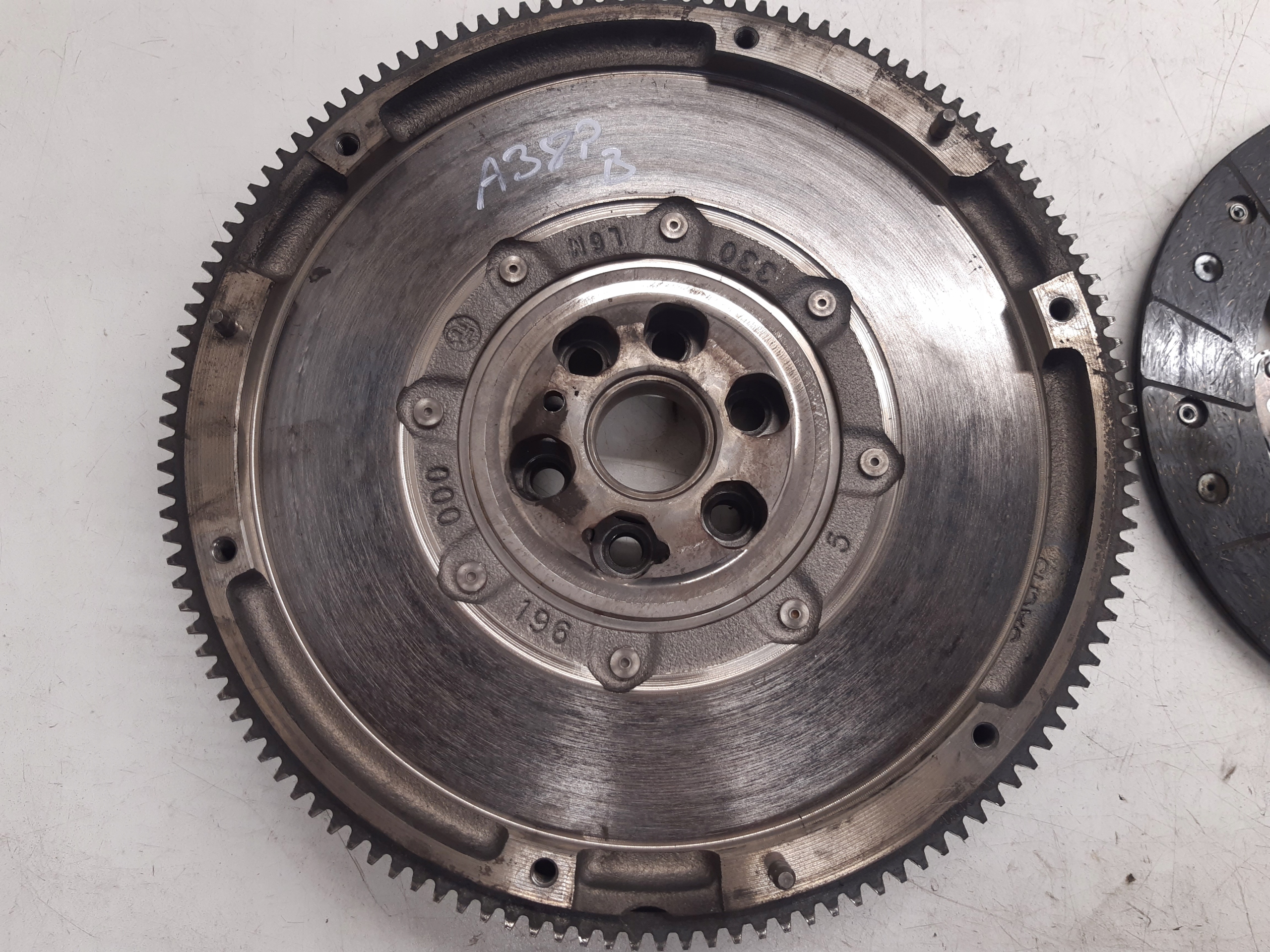 VOLANO USATO disco di pressione 03C105264R Audi A3 8P