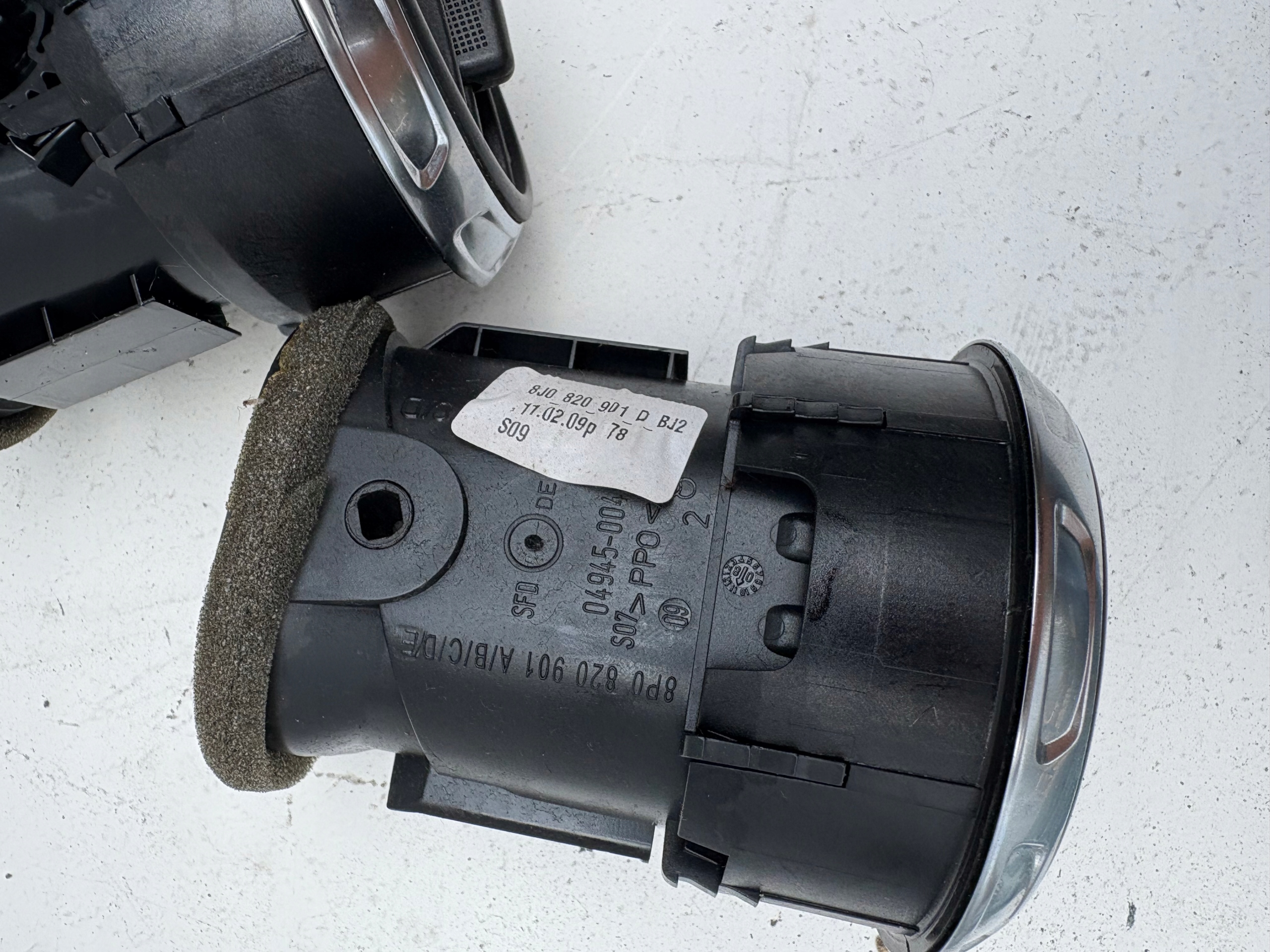 AUDI TT 8J 06-14 grid air conditioning devices 8J0820901D TTS TTRS