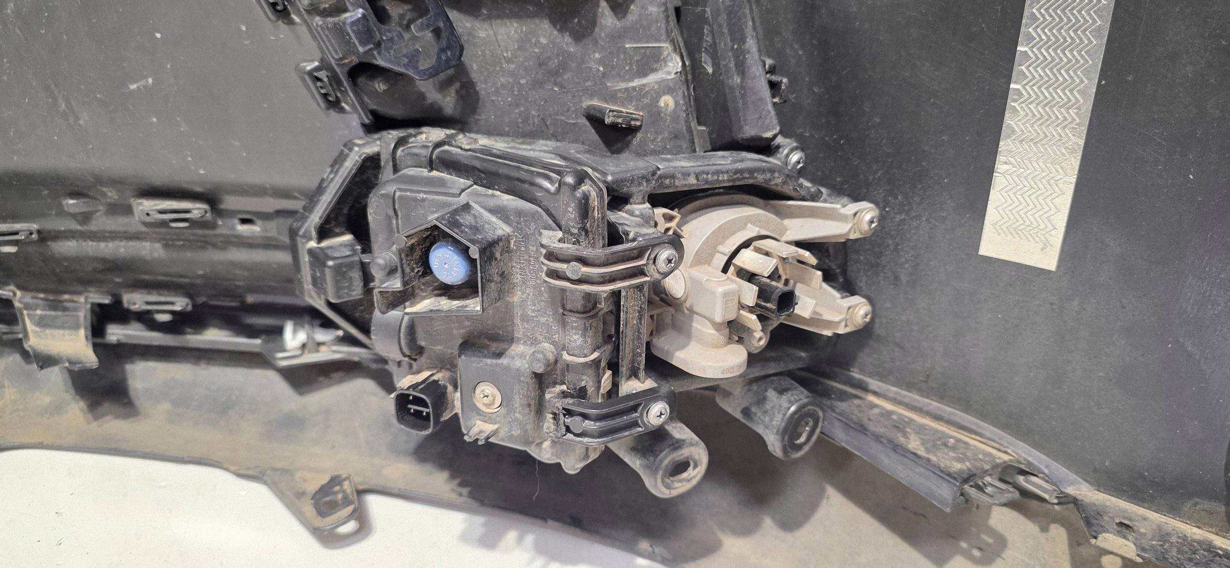 front bumper front Lexus RX V 5211948A90