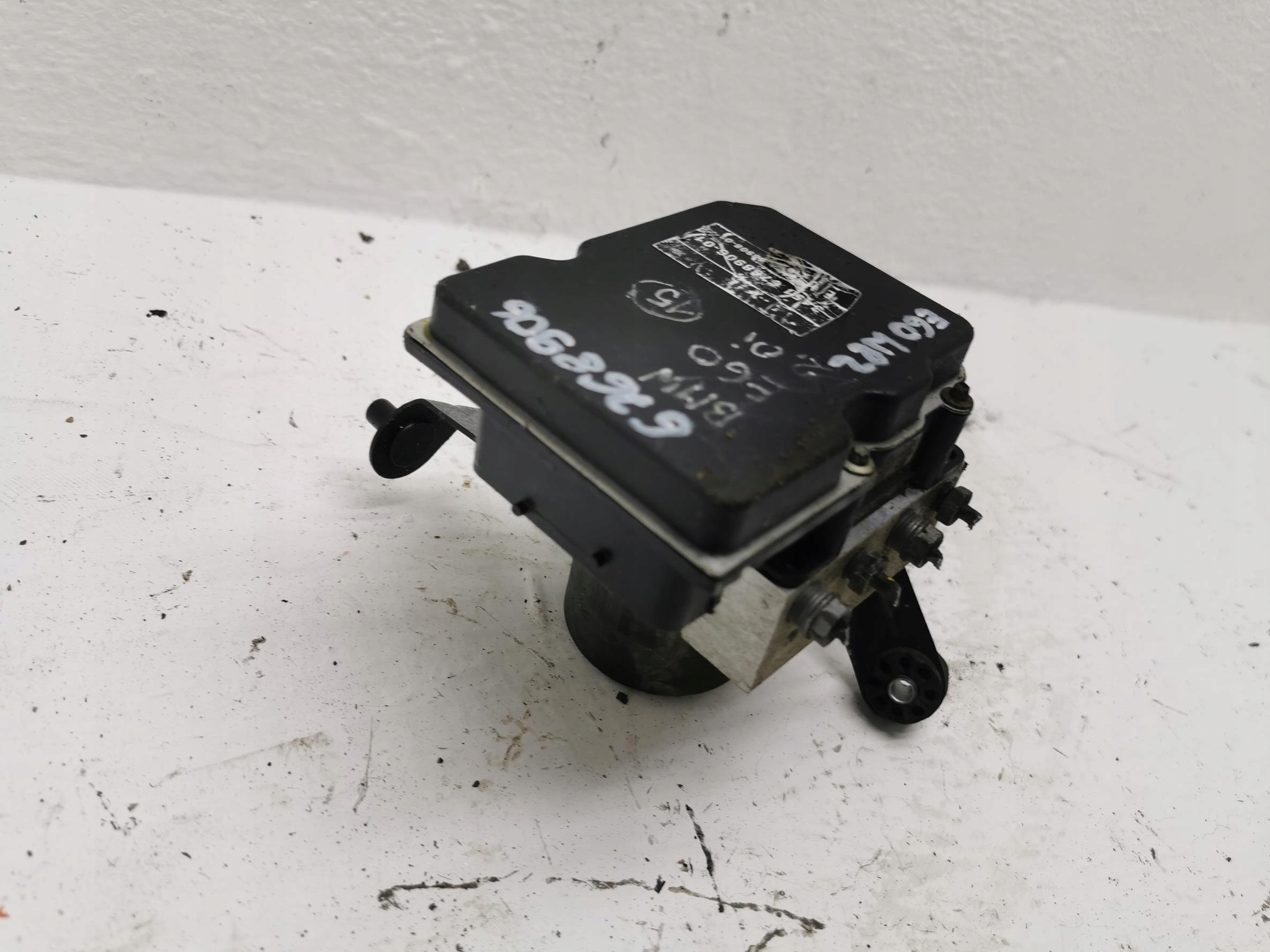 pump ABS BMW SERIA 5 E60 E61 520i 170KM 6768906