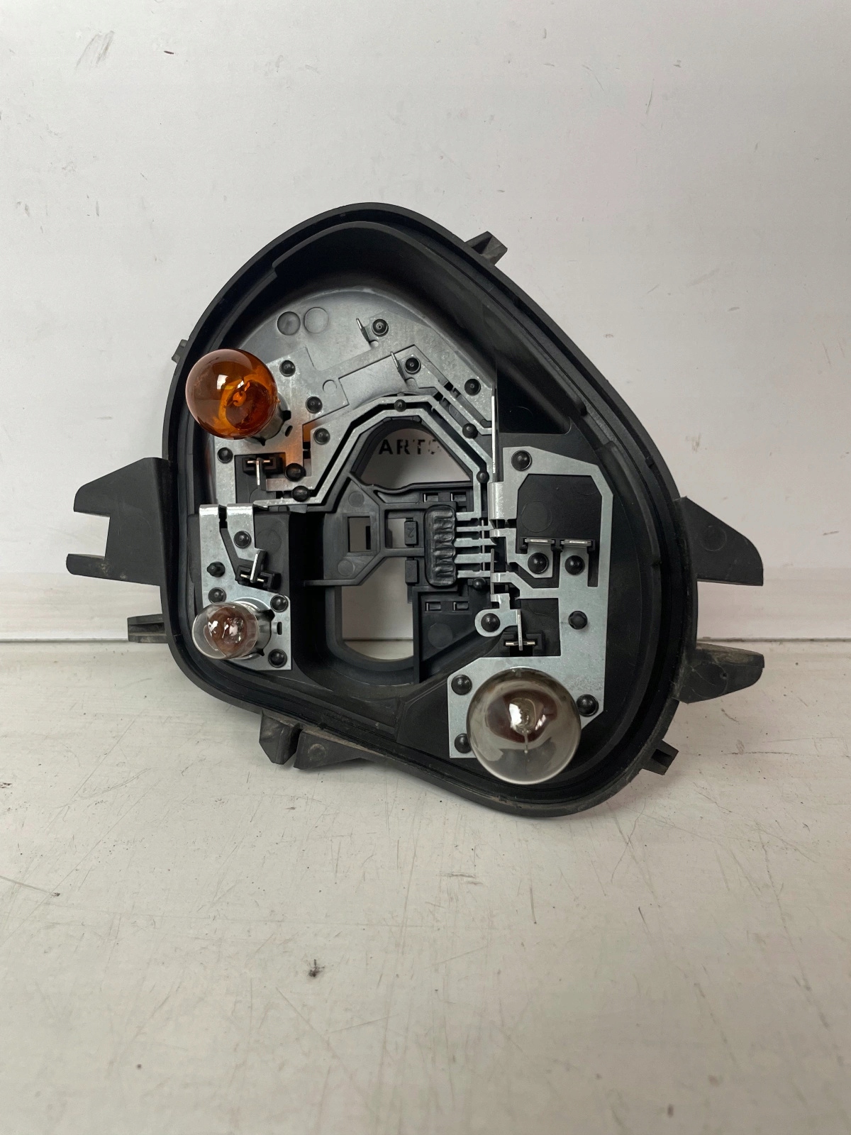 light housing rear part left Peugeot 208