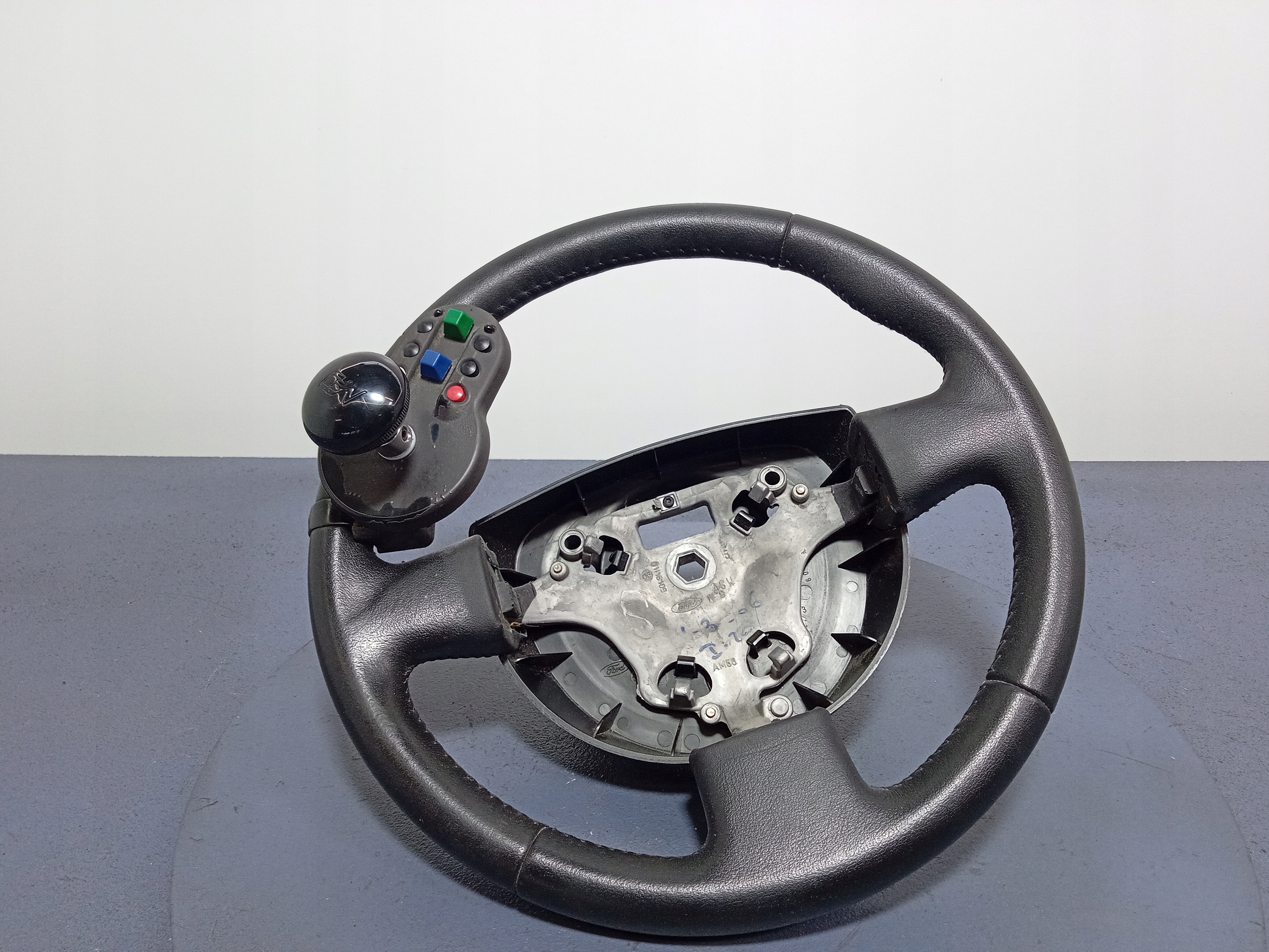 FORD FUSION И РУЛЬ ТРИРУКА CZARNA