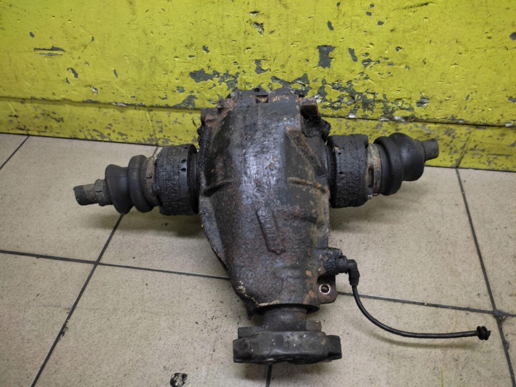 MERCEDES W124 differenziale posteriore differenziale R1243513008