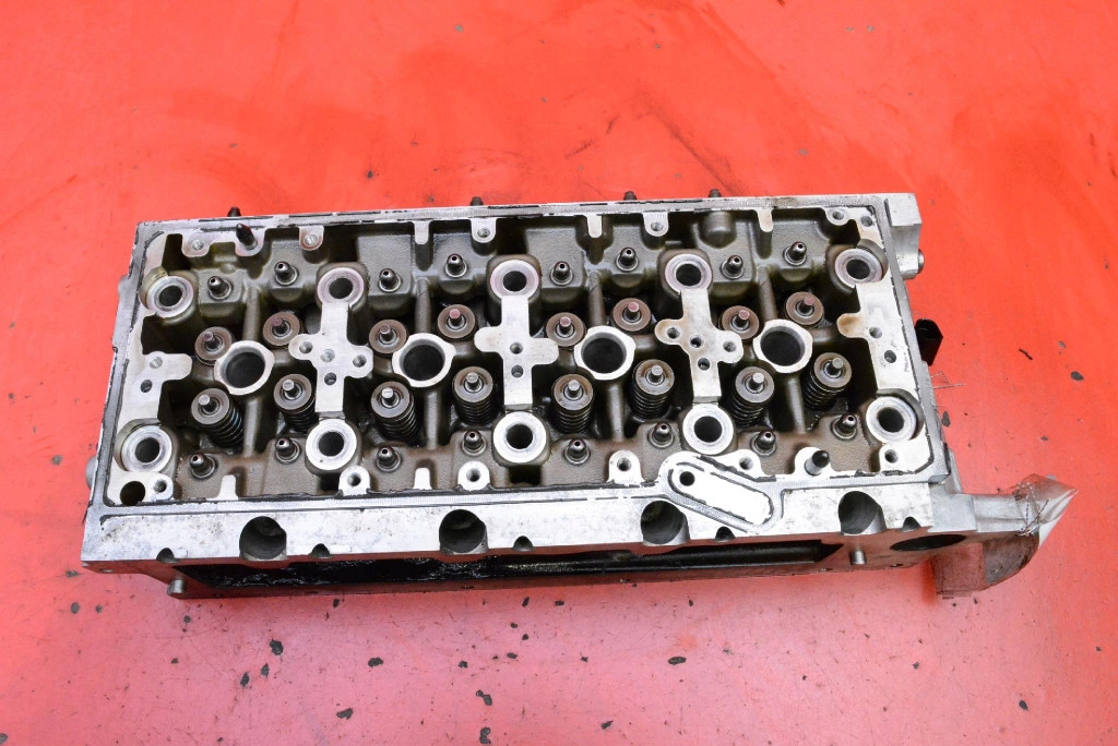 TESTATA Motore 04L103373E VW PASSAT B8 2.0 TDI 150 KM 14-20