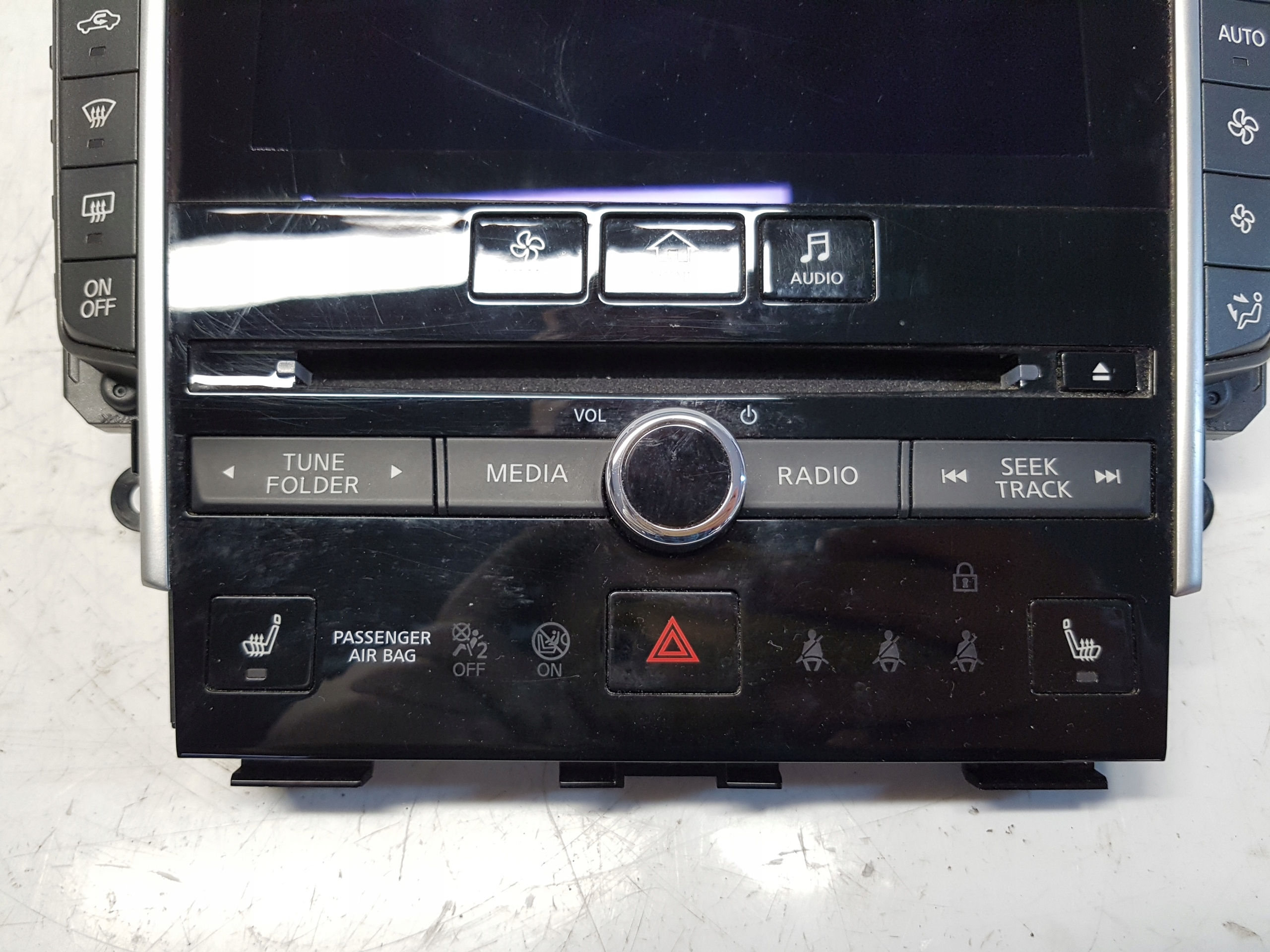 INFINITI Q50 2.2d Panel klimy radia 253914GN2B