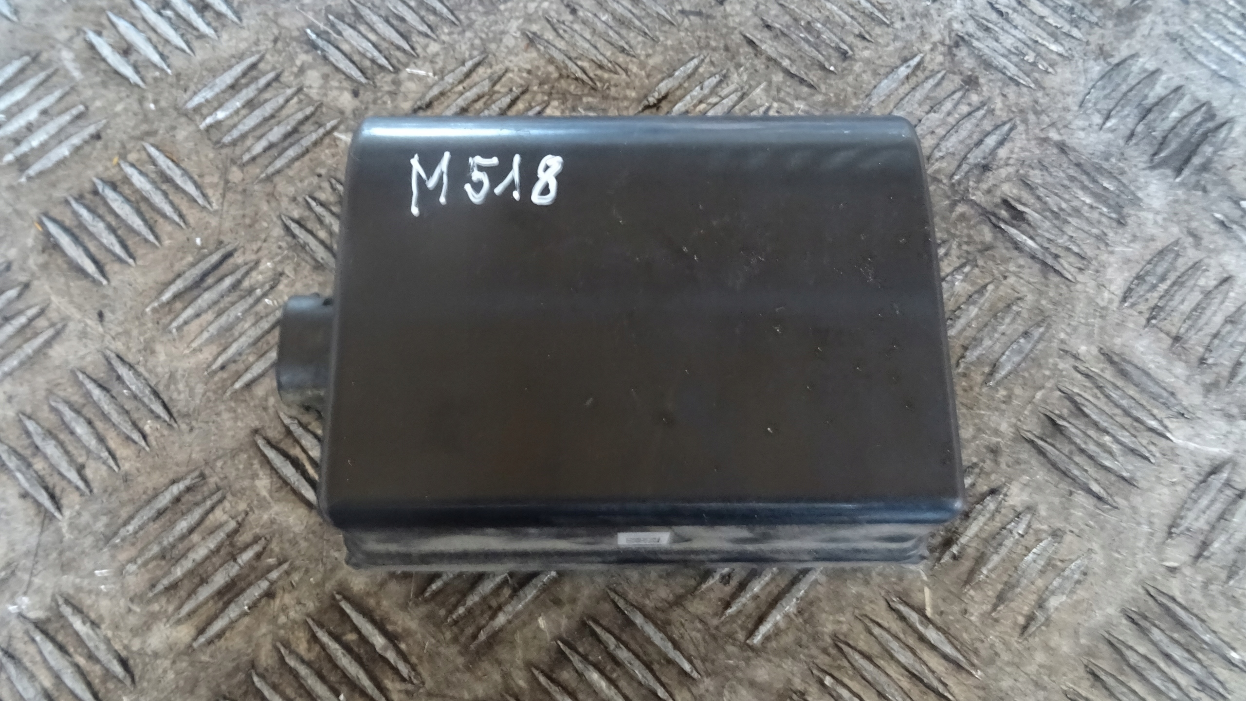 Radar distronic Mercedes-Benz OE A0009001604 NR M518