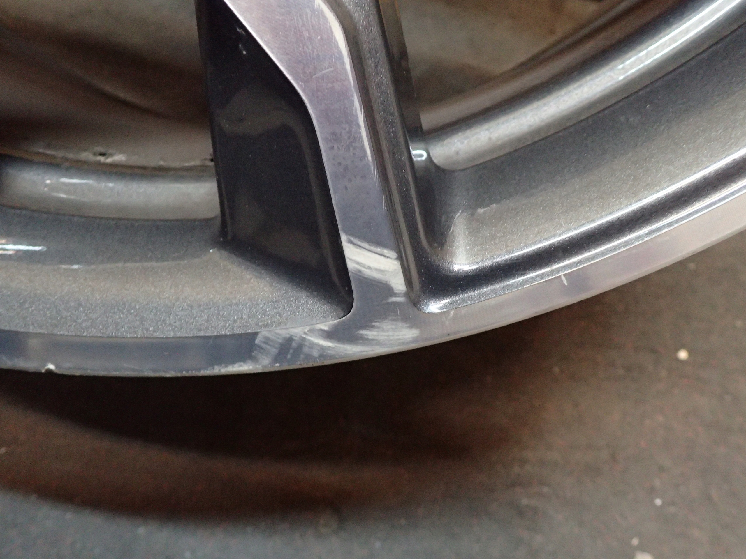 disk hliníkový BMW 20" 9,5J 5X112 ET IS43