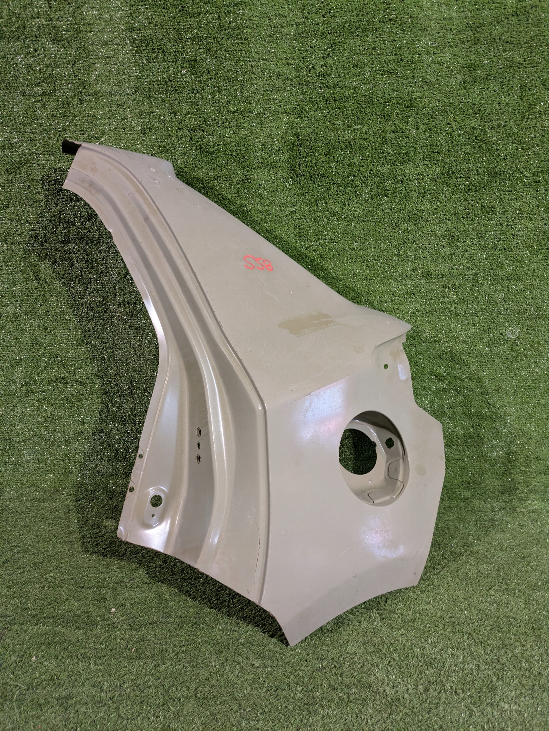 fender rear left TOYOTA YARIS III NR.558