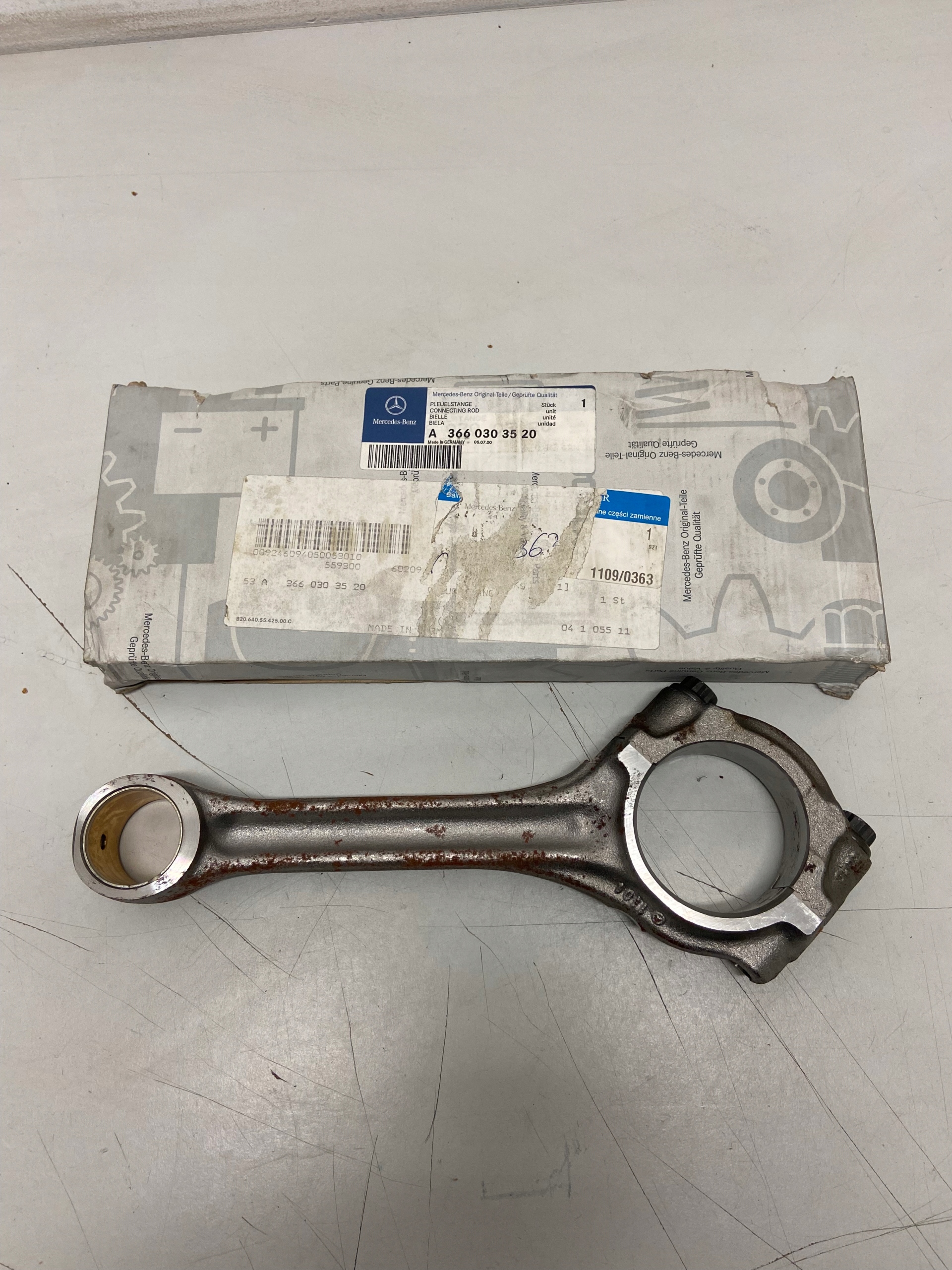 Шатун MERCEDES OM314 OM364 A3660303520