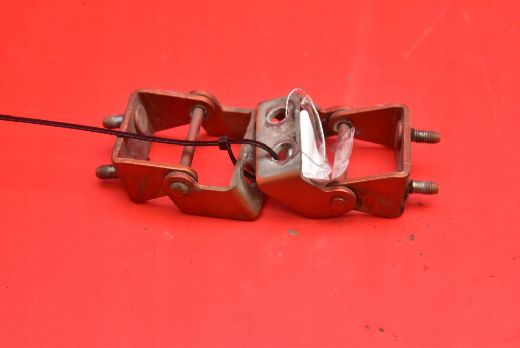 hinge hinges bonnet SATURN VUE 2 II 07-10