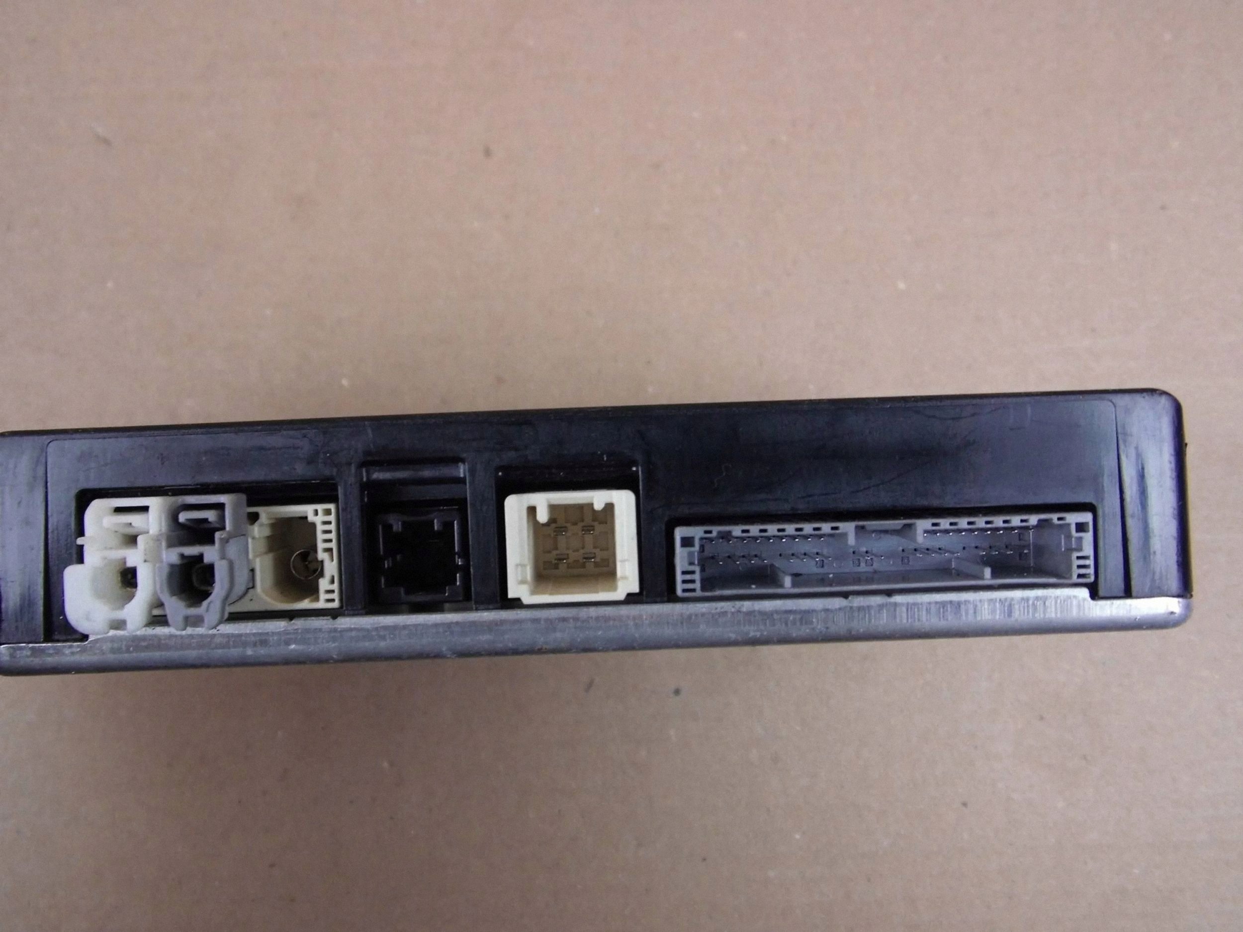 Toyota Corolla E21 module control unit 86740-02270 86741-02200