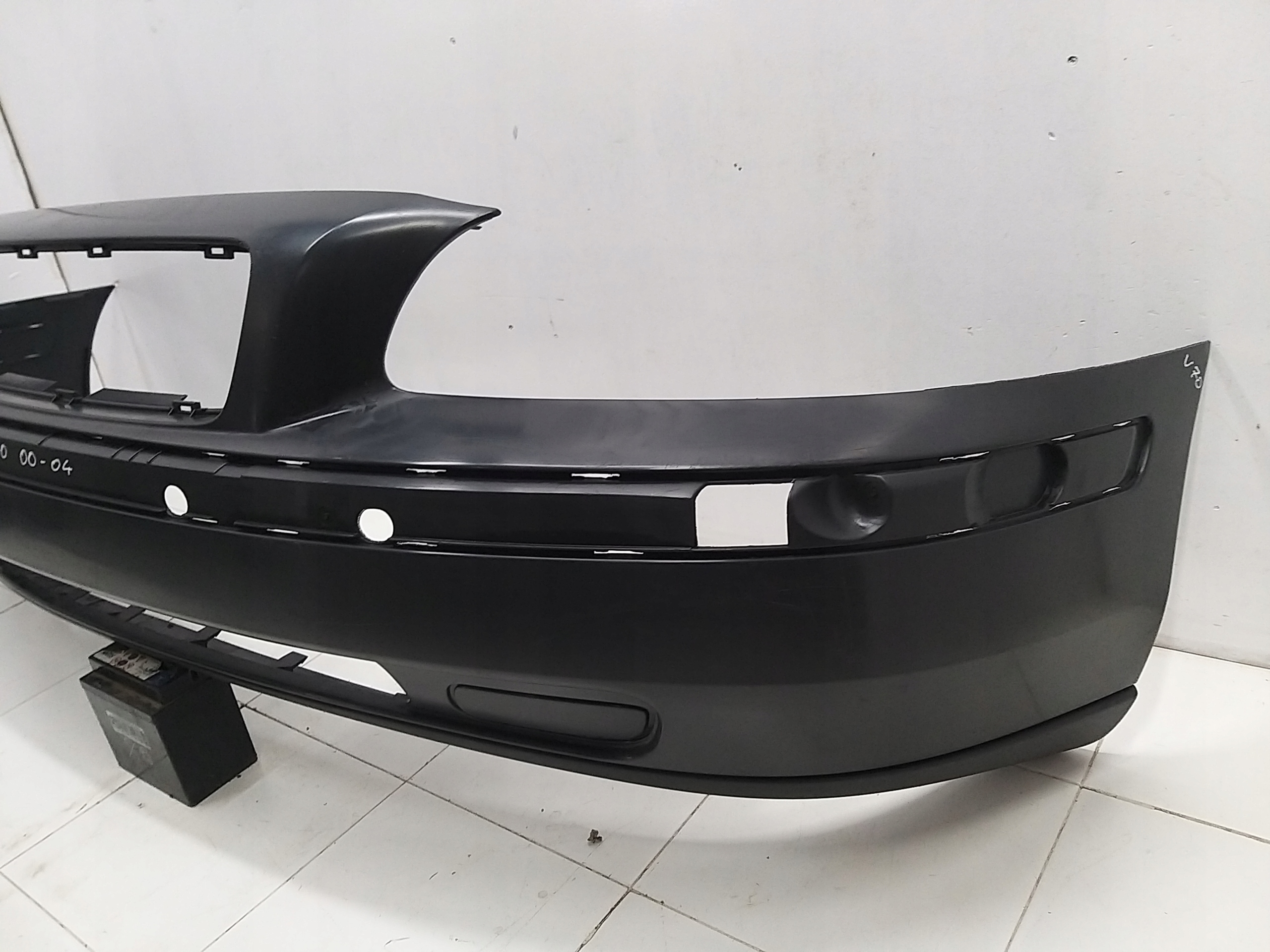 VOLVO V70 00-04 ROK front bumper front 09484238
