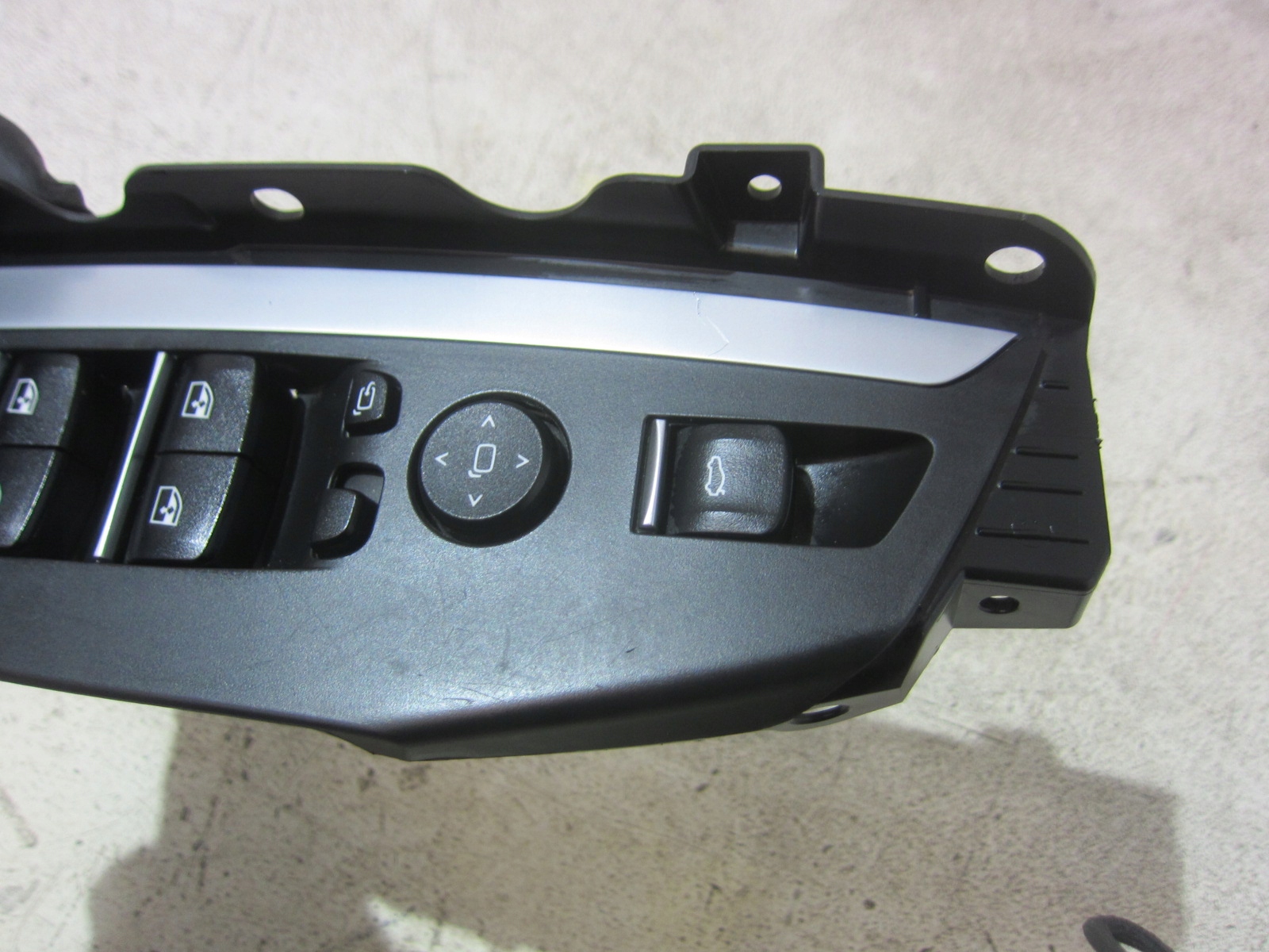 BMW X3 G01 G30 G31 window control switch control panel 61316832729 7419359