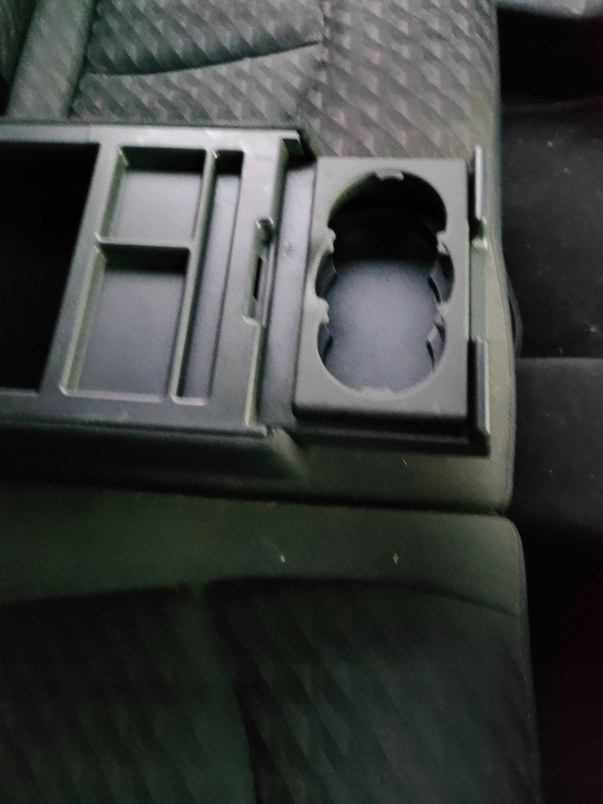 Mercedes E klasa W211 kombi Sitz hinten KOMPLET