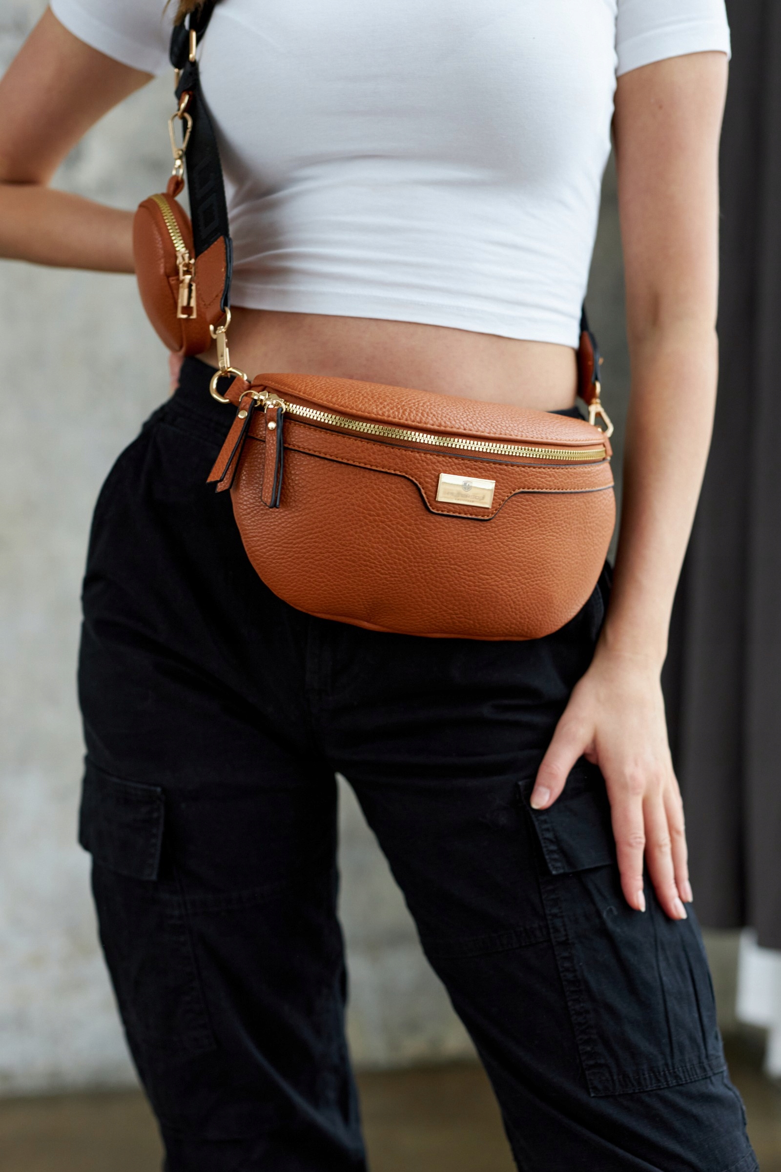 PETERSON klasyczna damska nerka miejska saszetka Marka Peterson