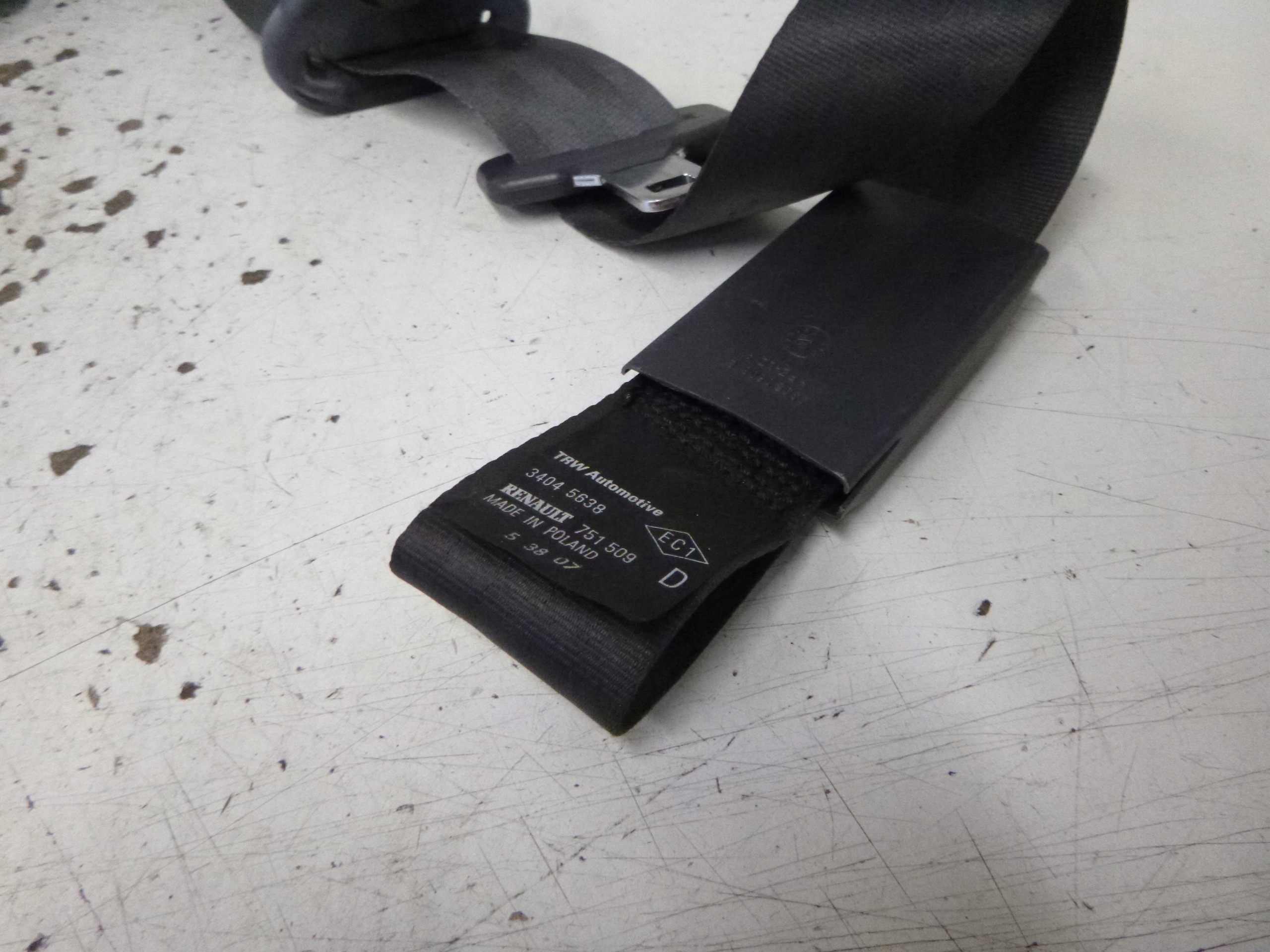 tension belt safety right front RENAULT CLIO III 33056052E