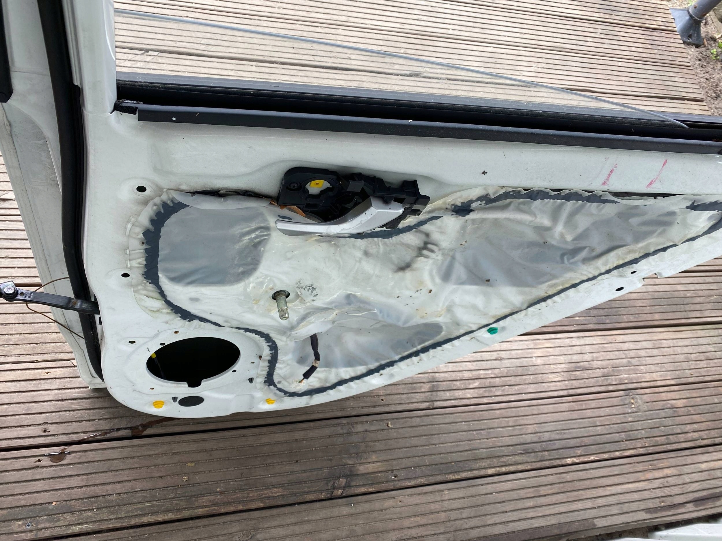KIA RIO IV 5D complete door right rear part rear. UD BIALY