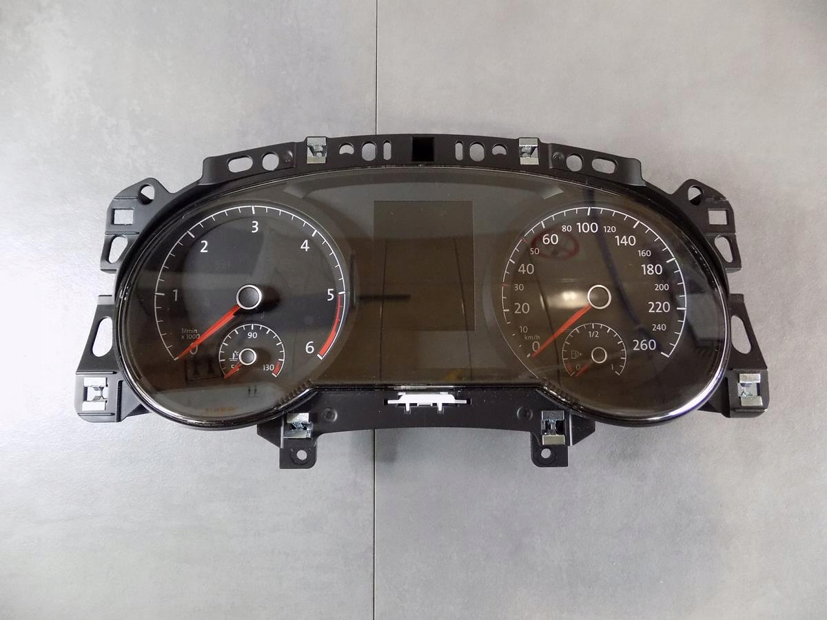 VW GOLF SPORTSVAN TDI dials dials 517920641A